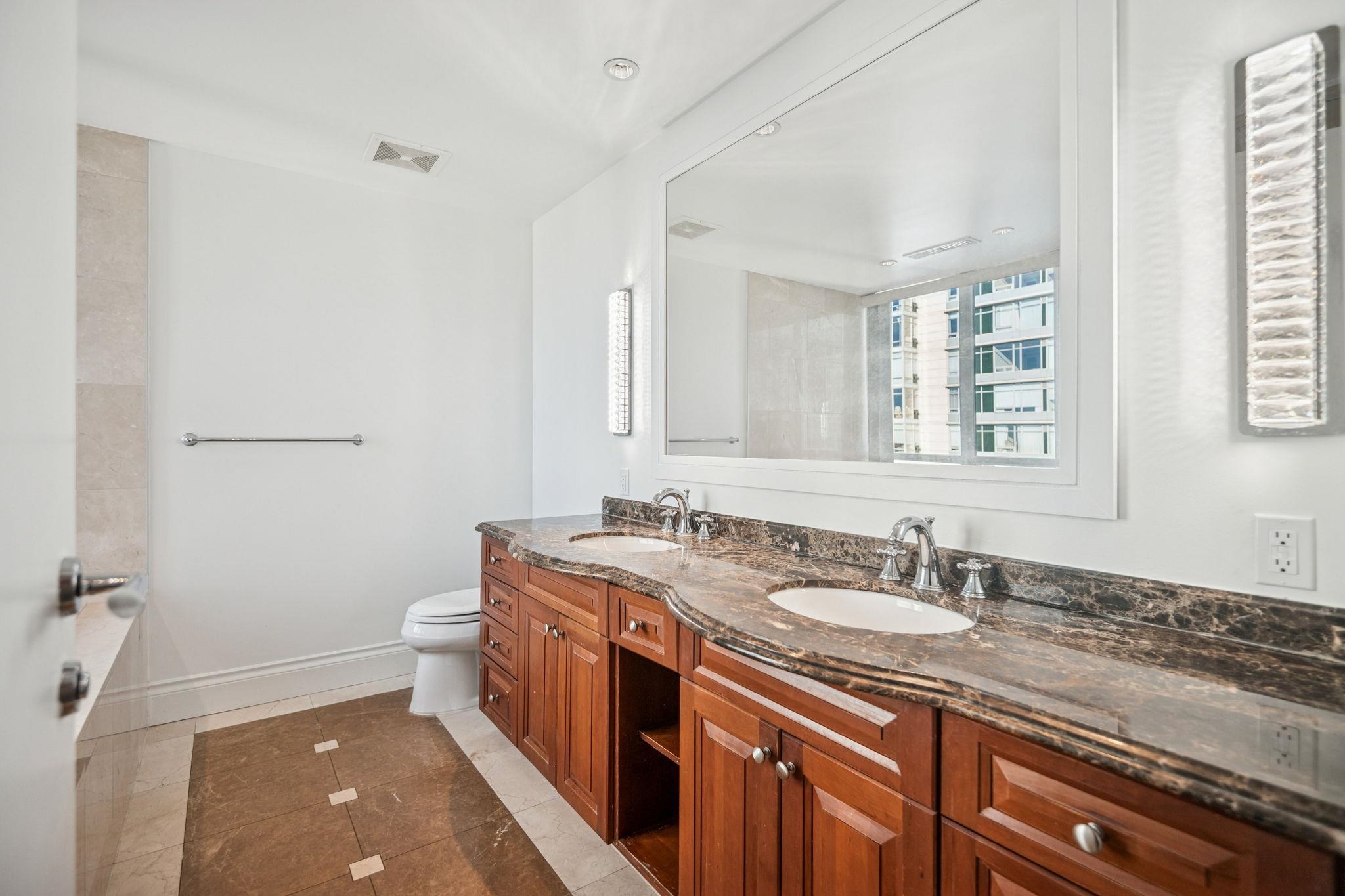 1903 1515 HOMER MEWS Unit: 1903