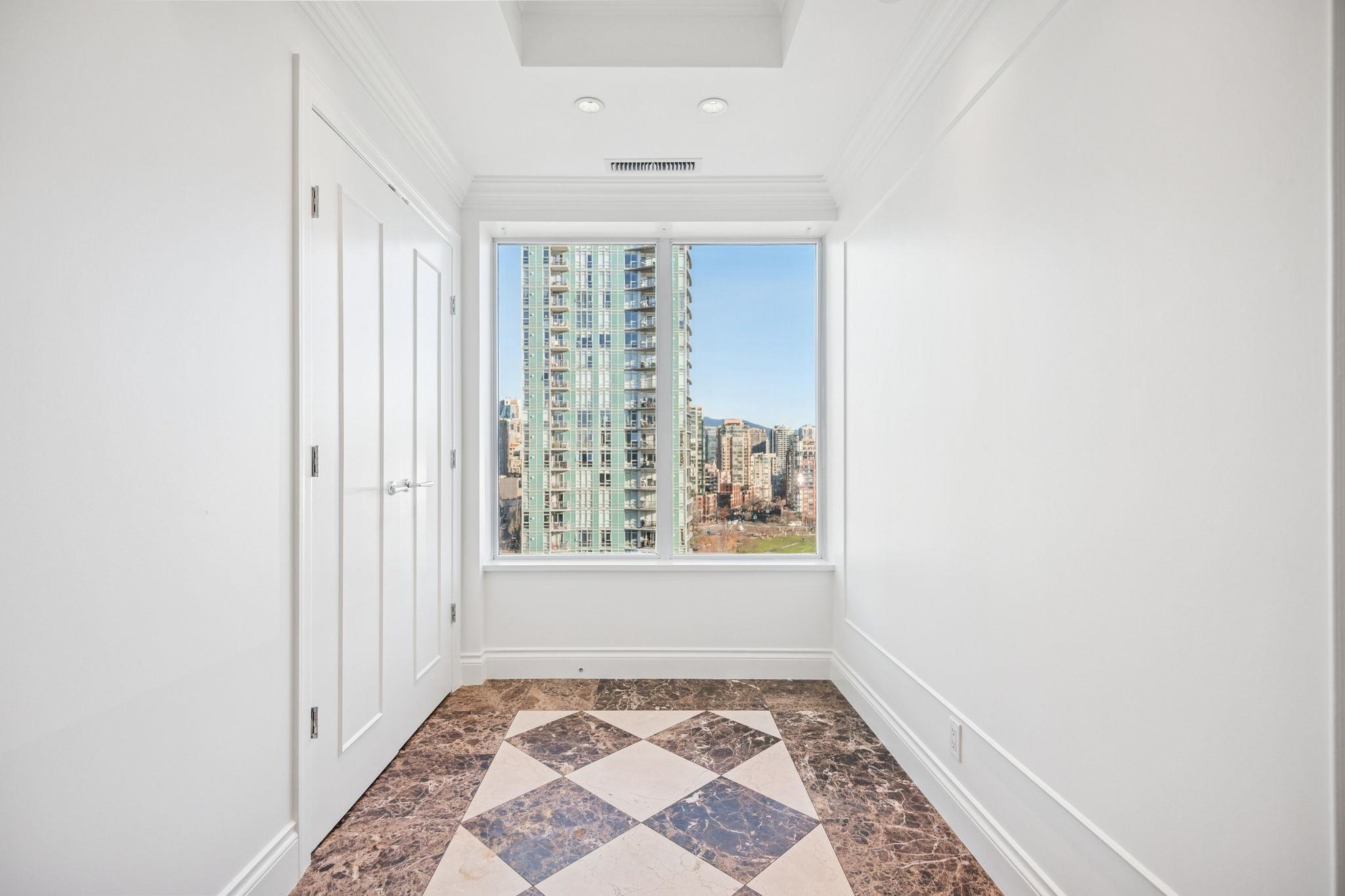 1903 1515 HOMER MEWS Unit: 1903