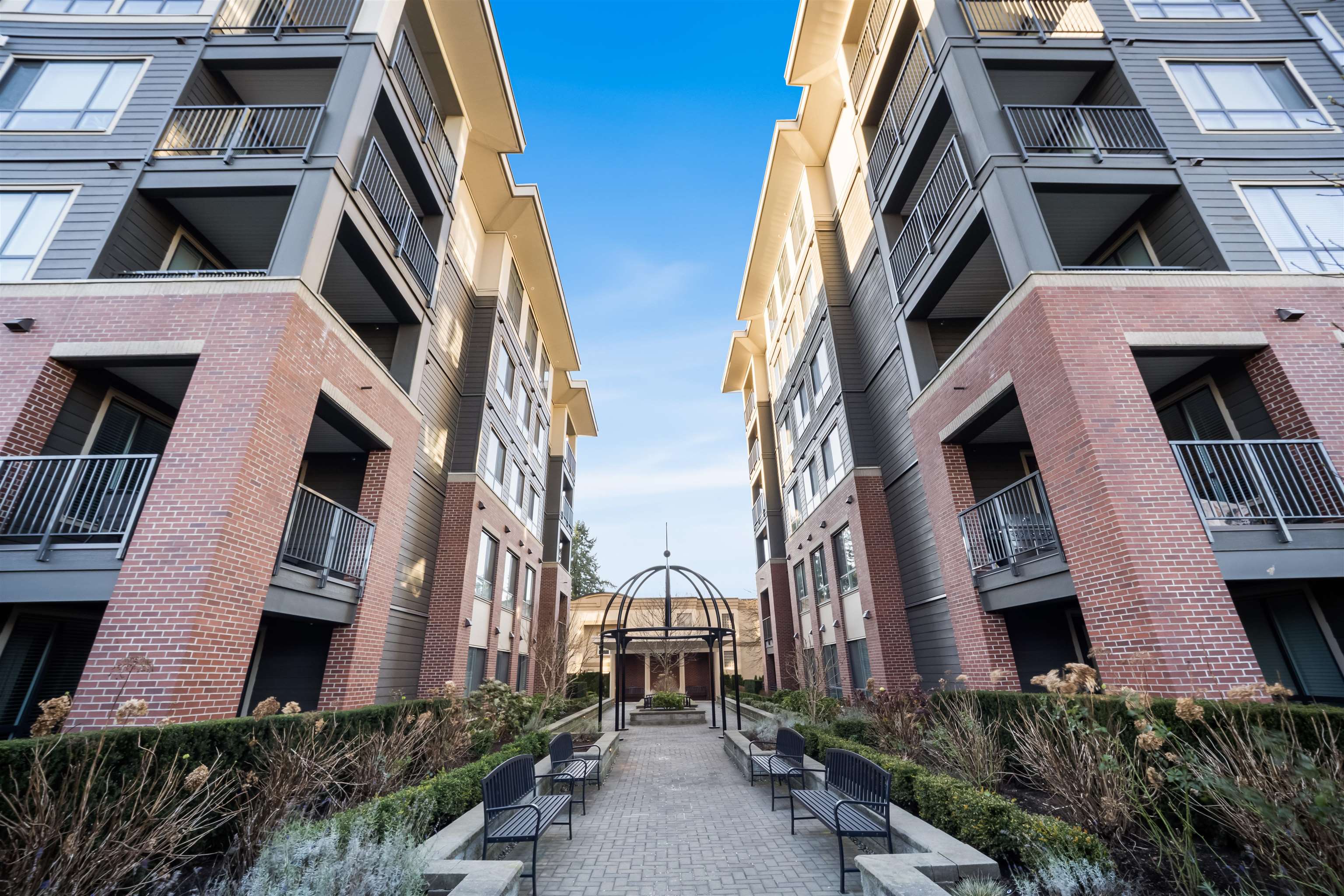 105 33540 MAYFAIR AVENUE Unit: 105