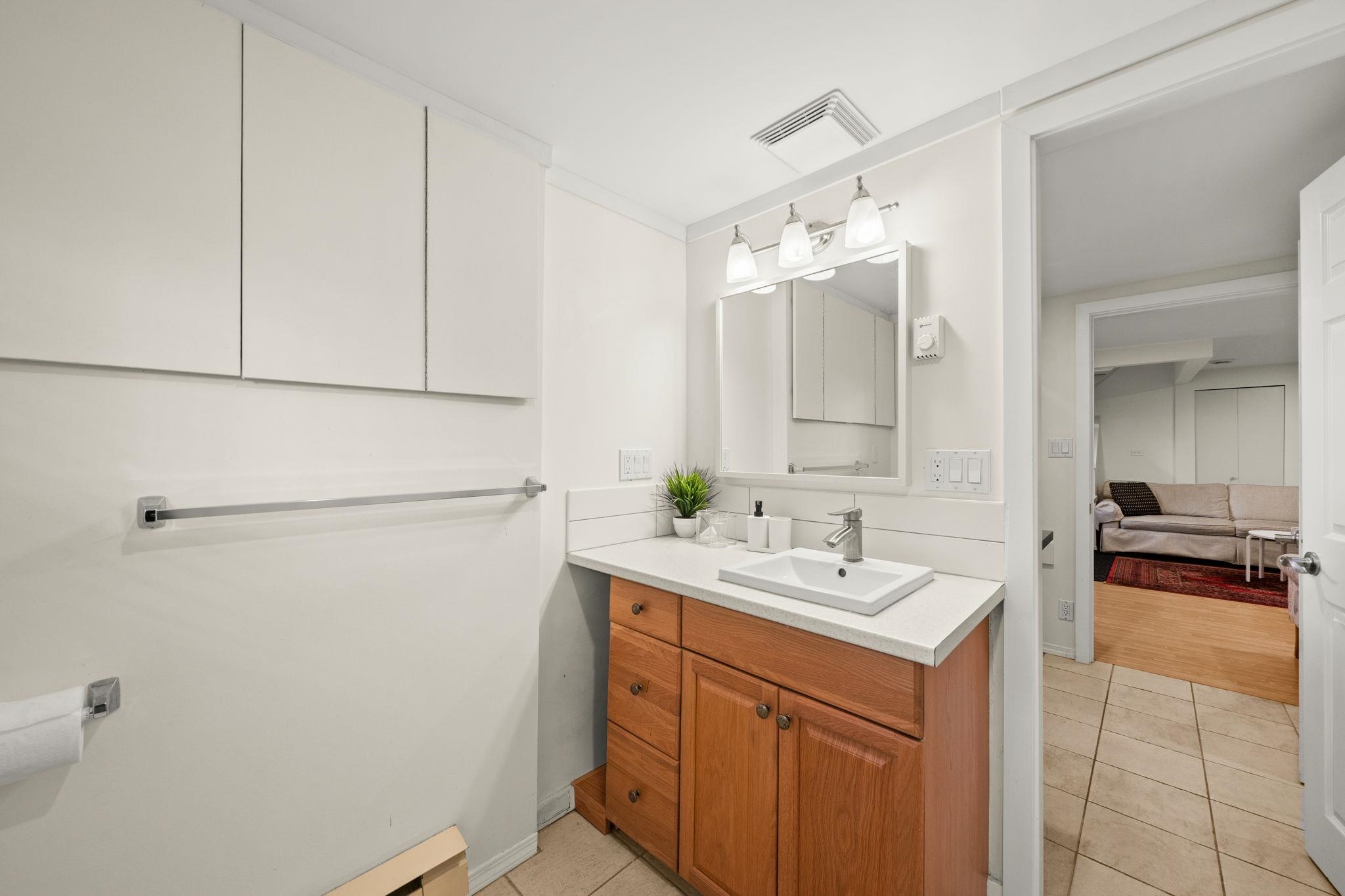 1436 GRAND BOULEVARD