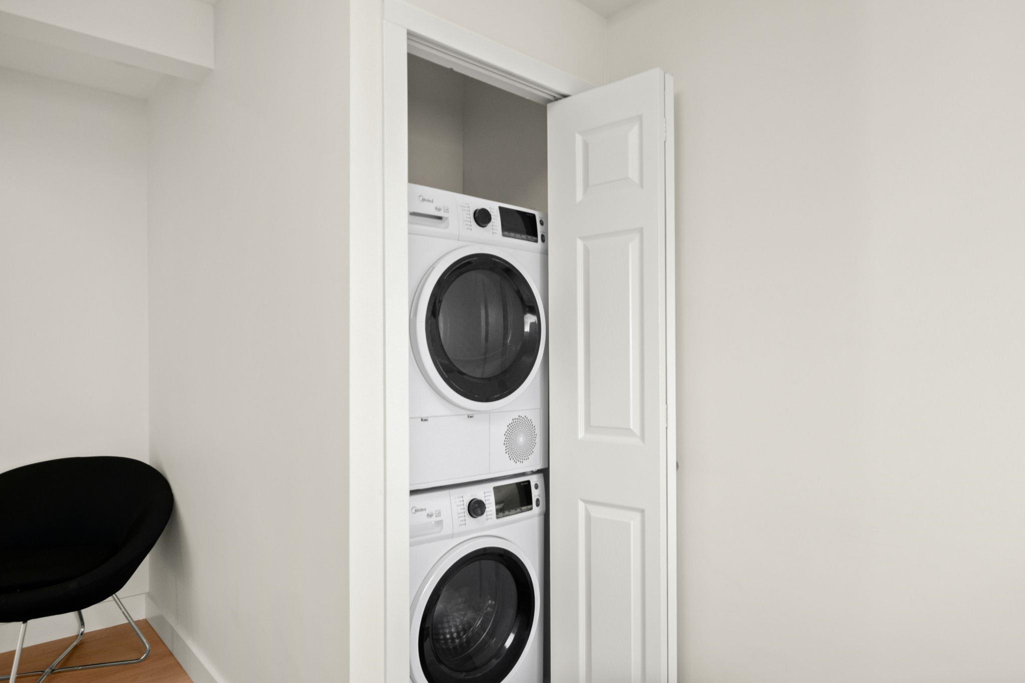 1436 GRAND BOULEVARD