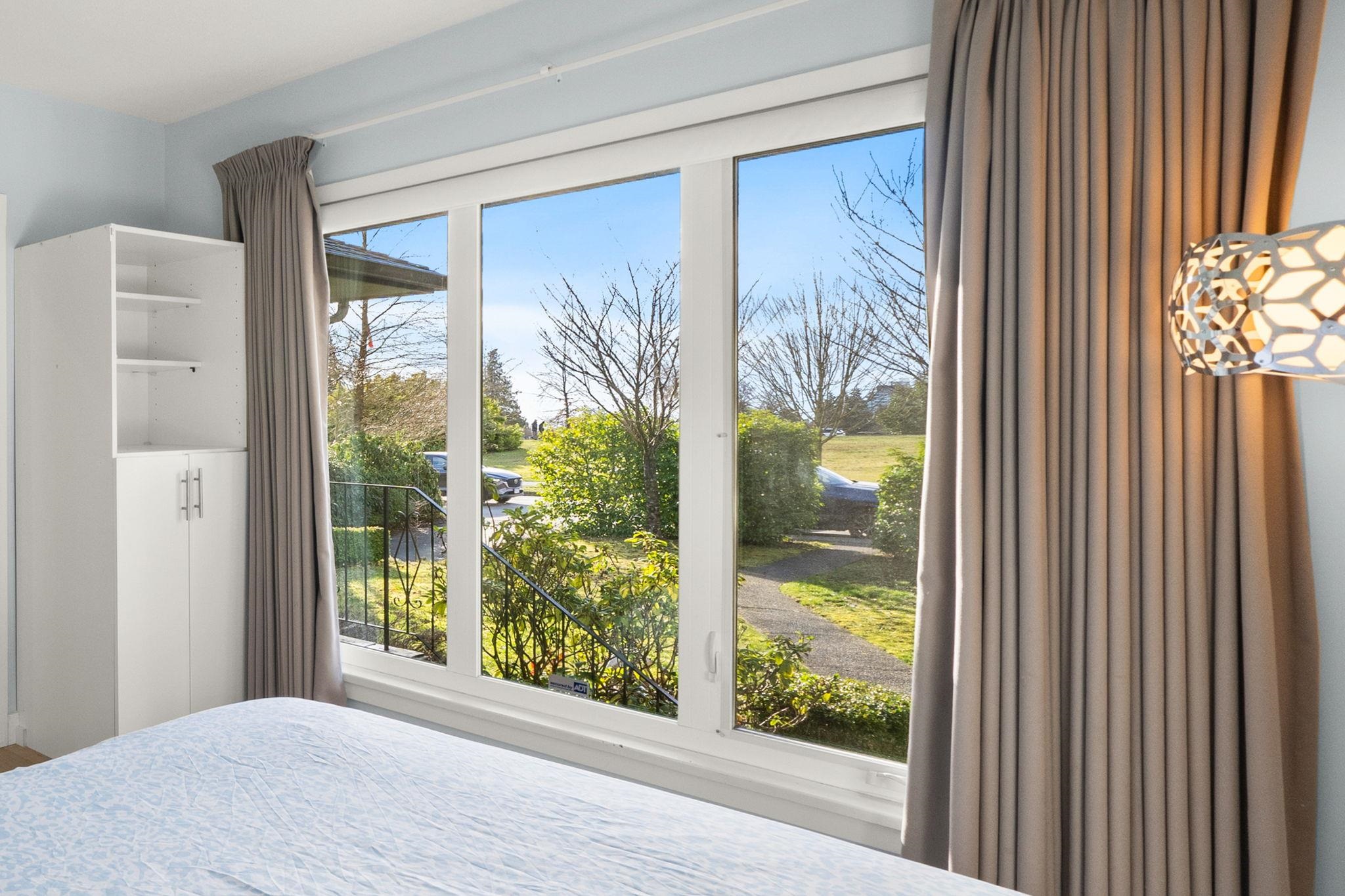 1436 GRAND BOULEVARD