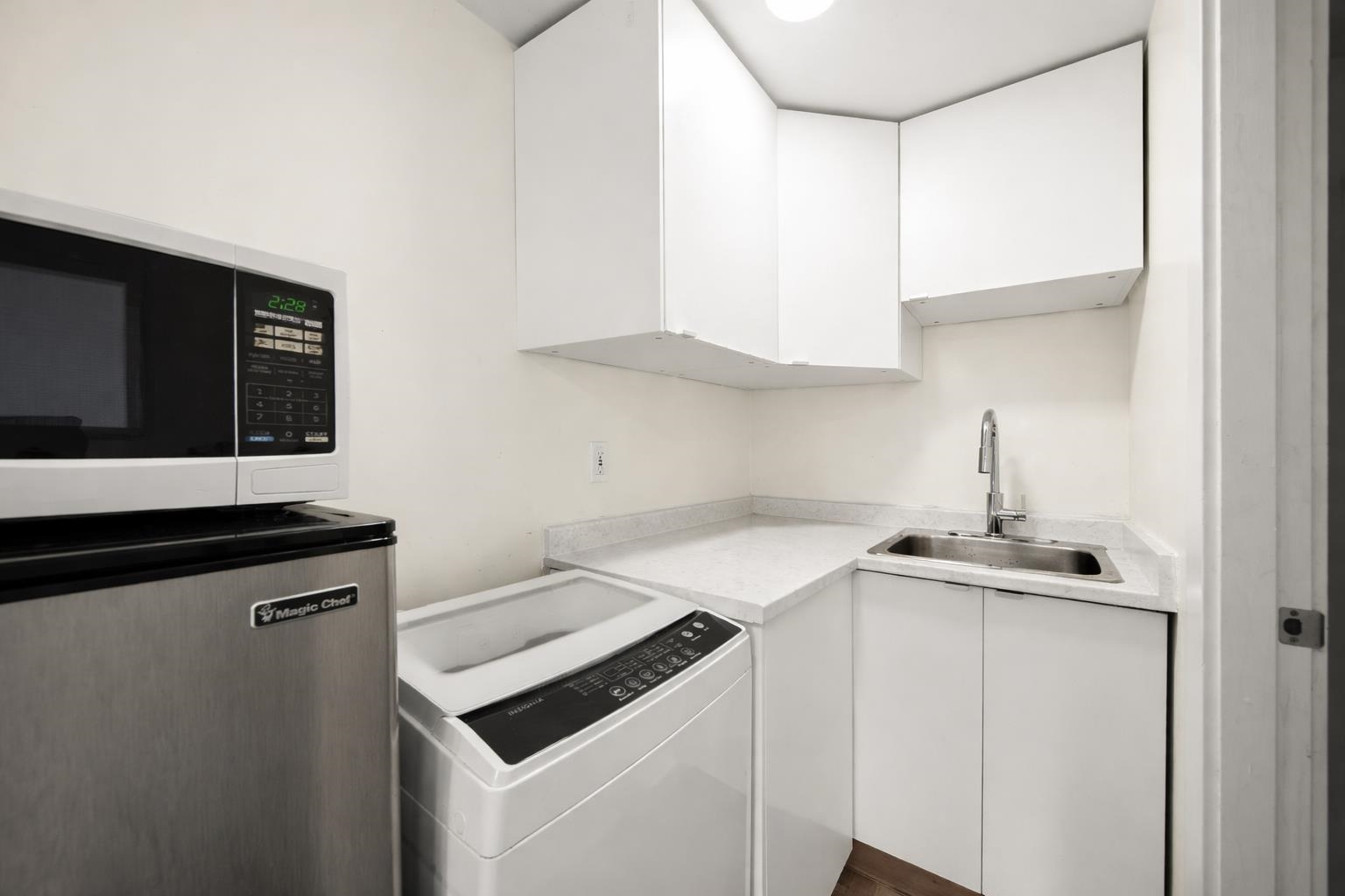 1436 GRAND BOULEVARD