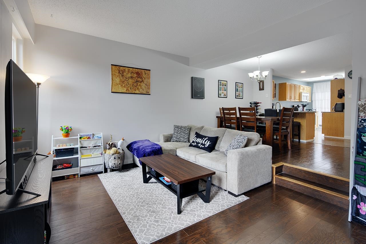 3 19022 119B AVENUE Unit: 3
