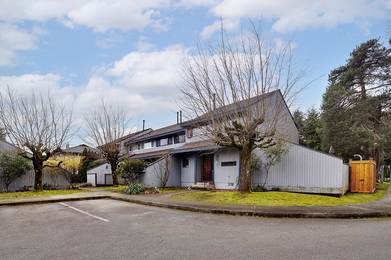 3 19022 119B AVENUE Unit: 3