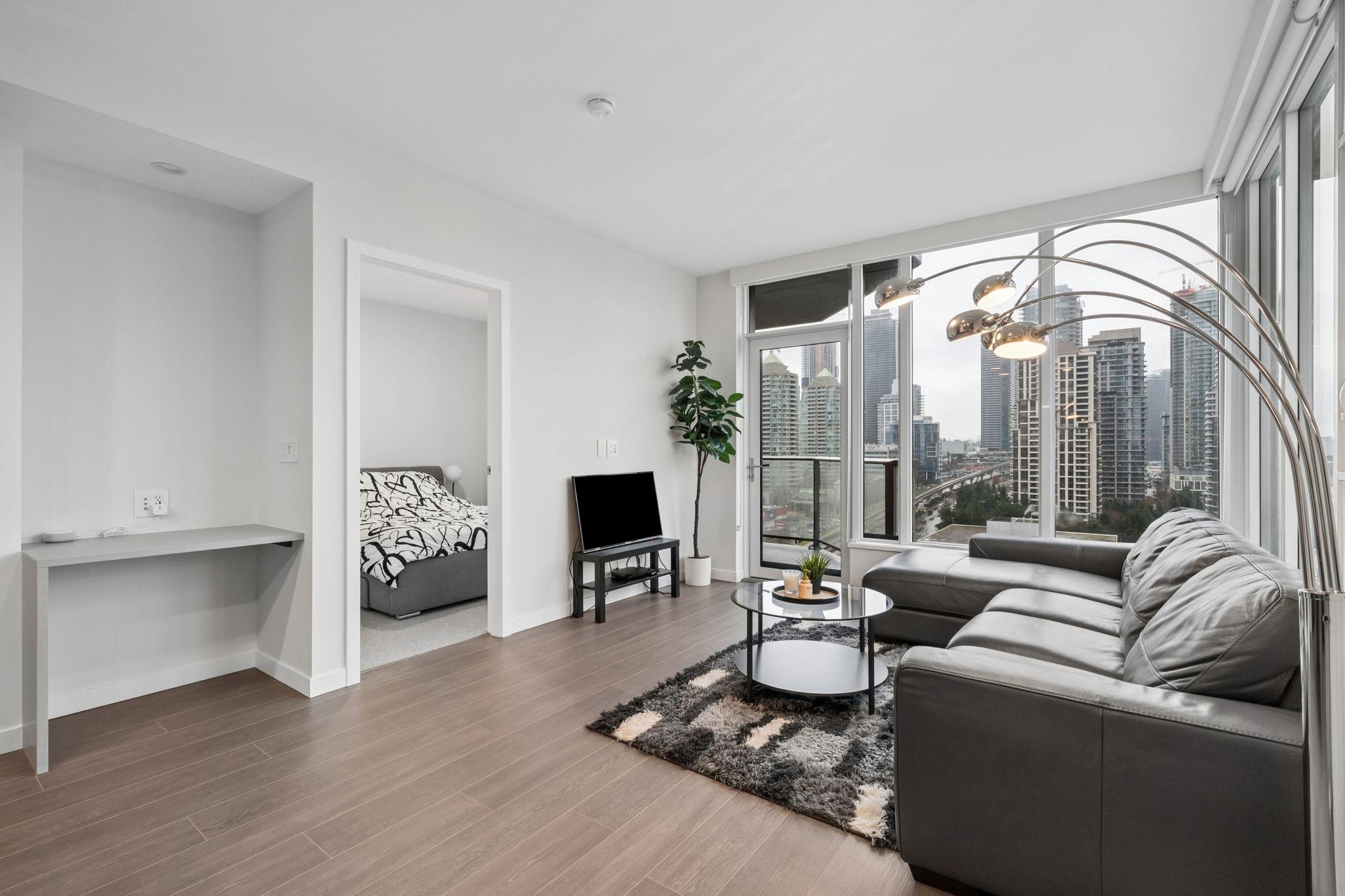 1410 4168 LOUGHEED HIGHWAY Unit: 1410