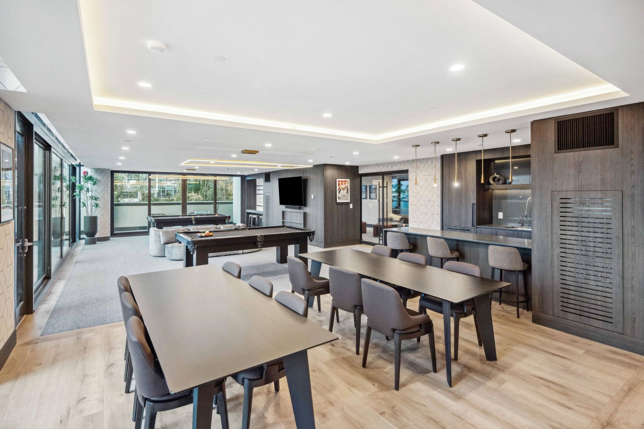 1410 4168 LOUGHEED HIGHWAY Unit: 1410