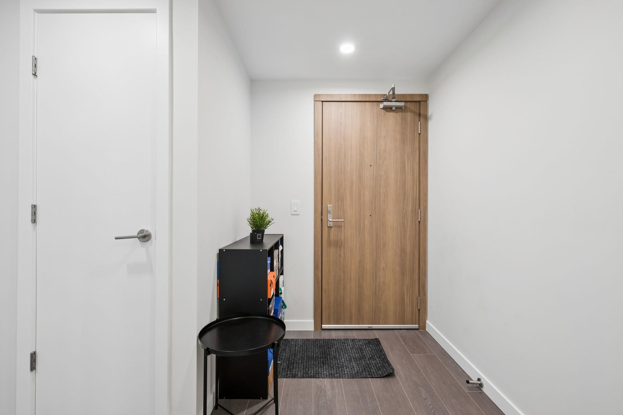 1410 4168 LOUGHEED HIGHWAY Unit: 1410