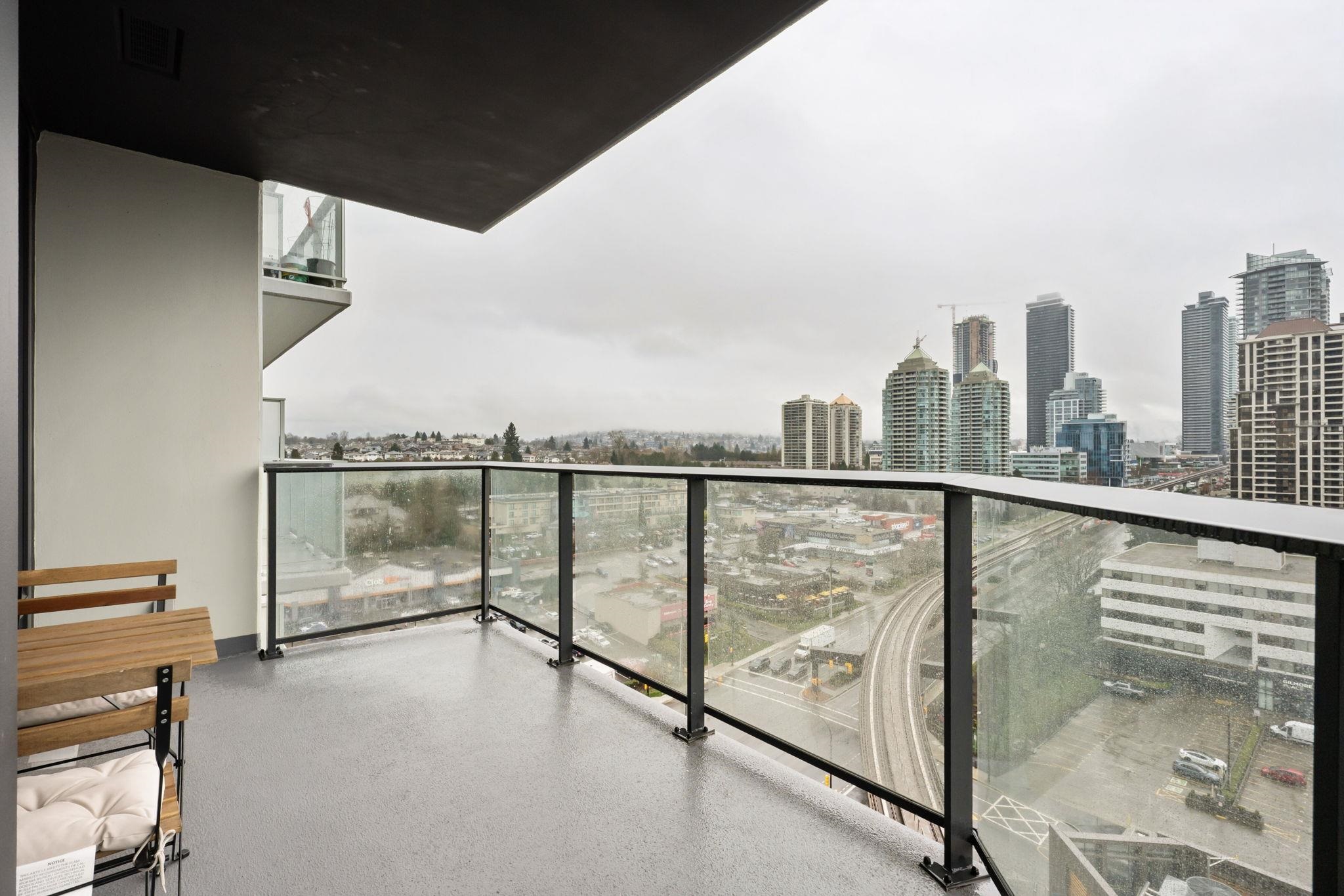 1410 4168 LOUGHEED HIGHWAY Unit: 1410