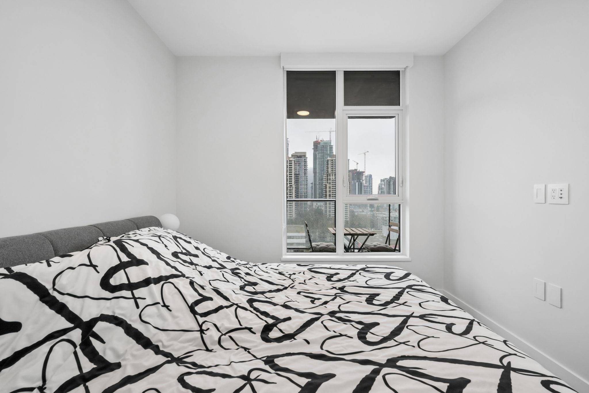 1410 4168 LOUGHEED HIGHWAY Unit: 1410