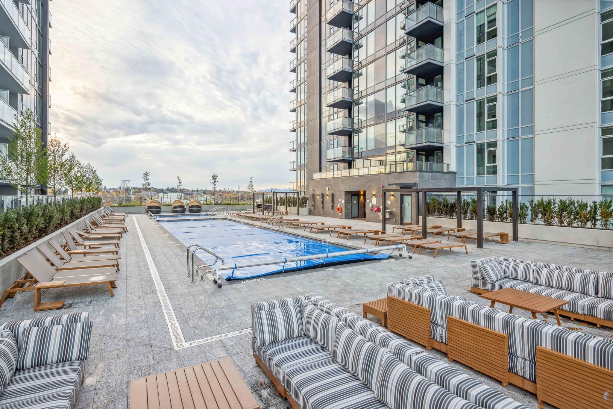 1410 4168 LOUGHEED HIGHWAY Unit: 1410