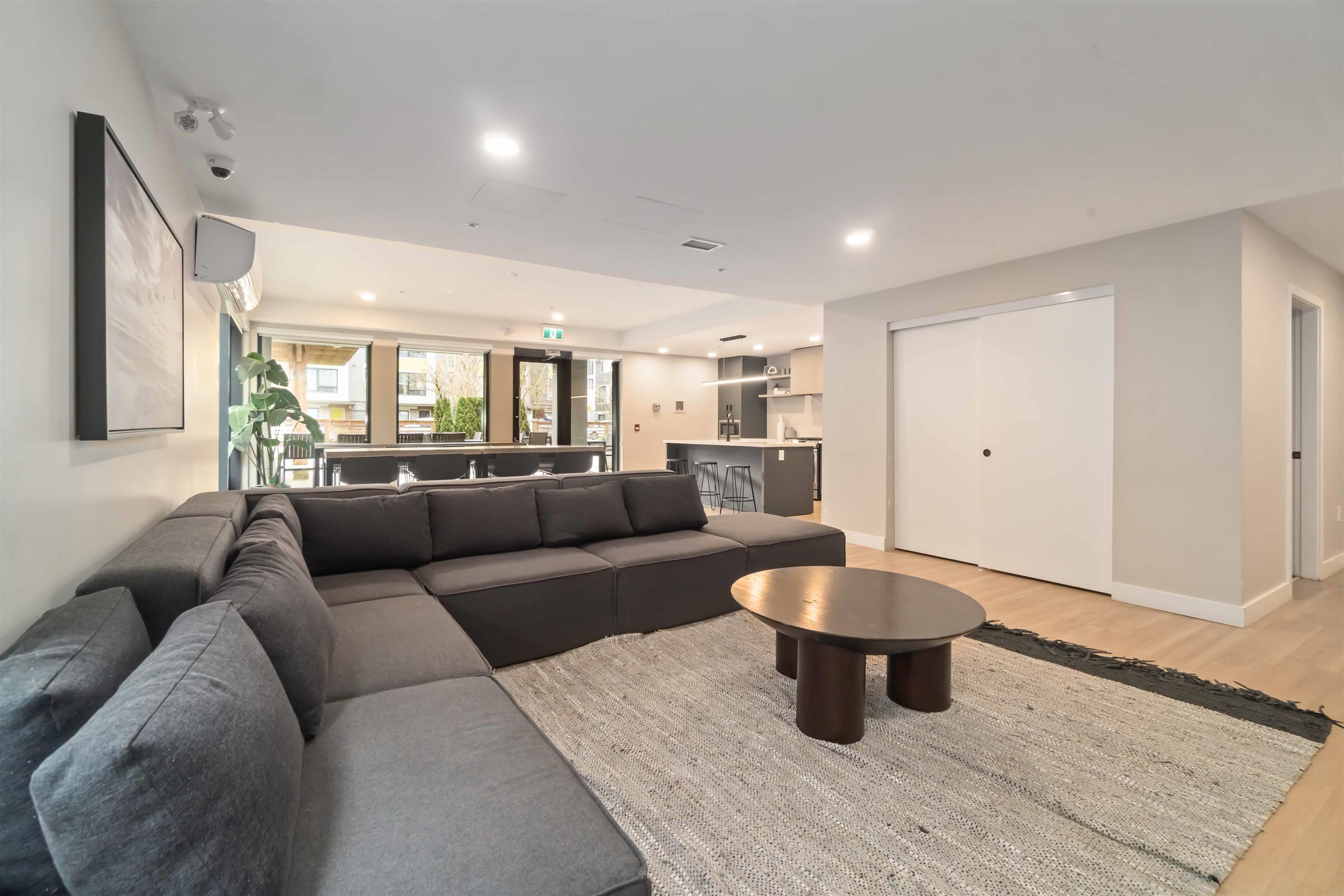 505 3018 ST GEORGE STREET Unit: 505