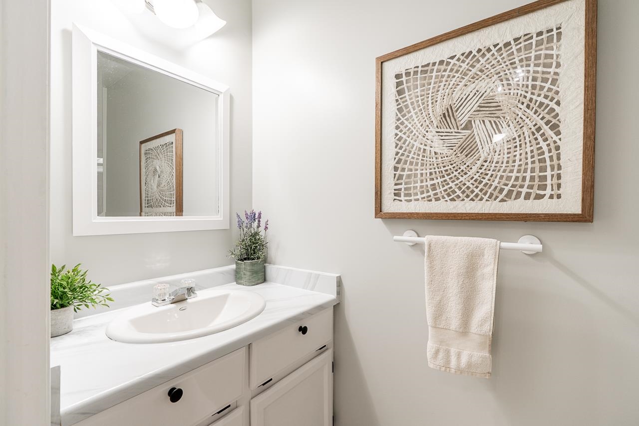 9 3190 TAHSIS AVENUE Unit: 9