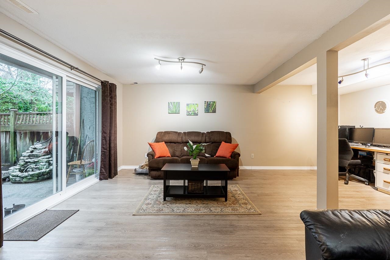 9 3190 TAHSIS AVENUE Unit: 9