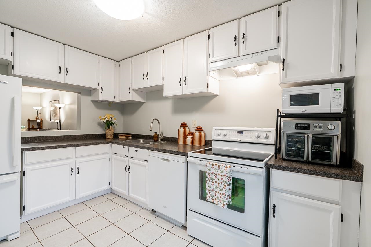 9 3190 TAHSIS AVENUE Unit: 9