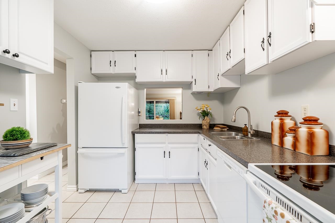 9 3190 TAHSIS AVENUE Unit: 9