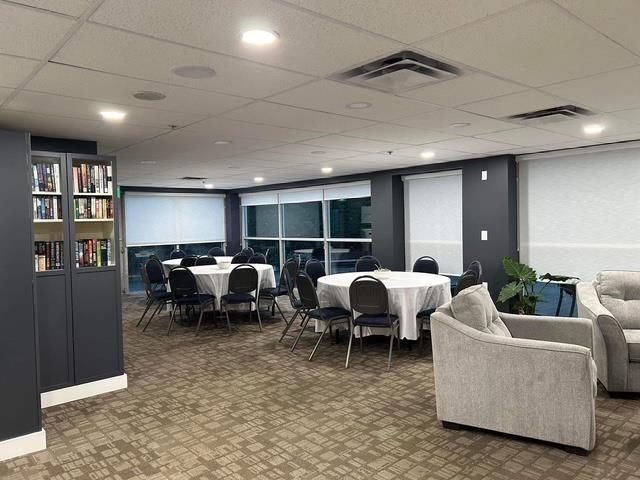 301 3190 GLADWIN ROAD Unit: 301