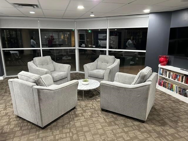 301 3190 GLADWIN ROAD Unit: 301