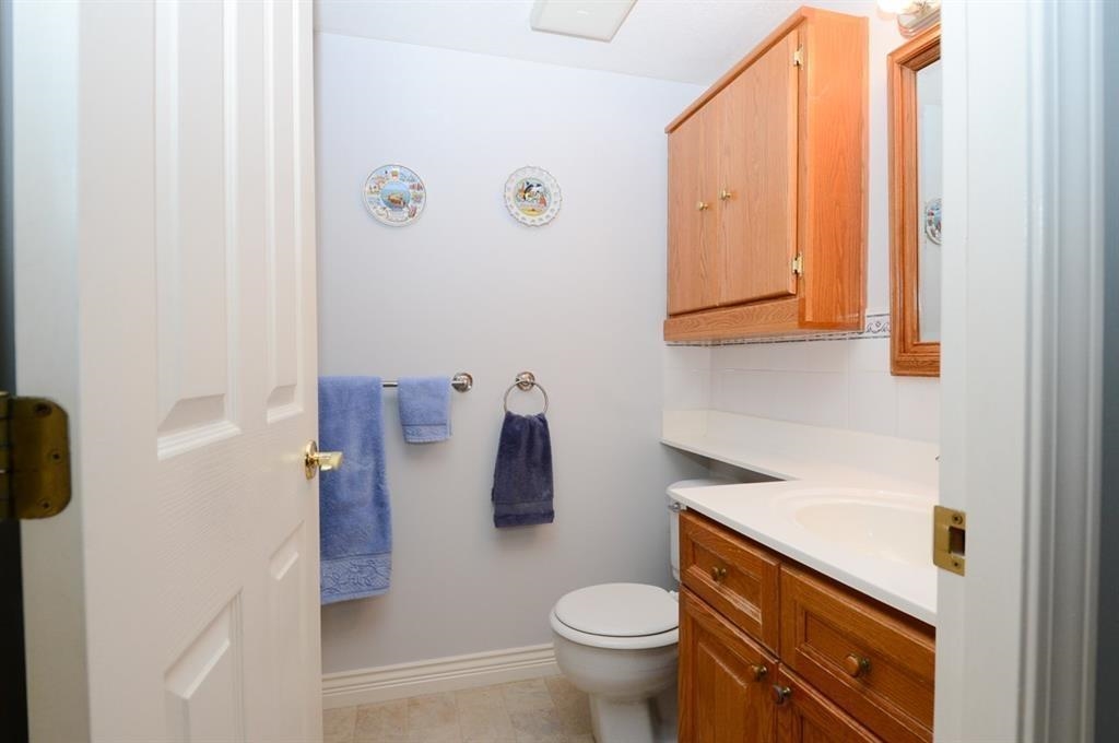 301 3190 GLADWIN ROAD Unit: 301