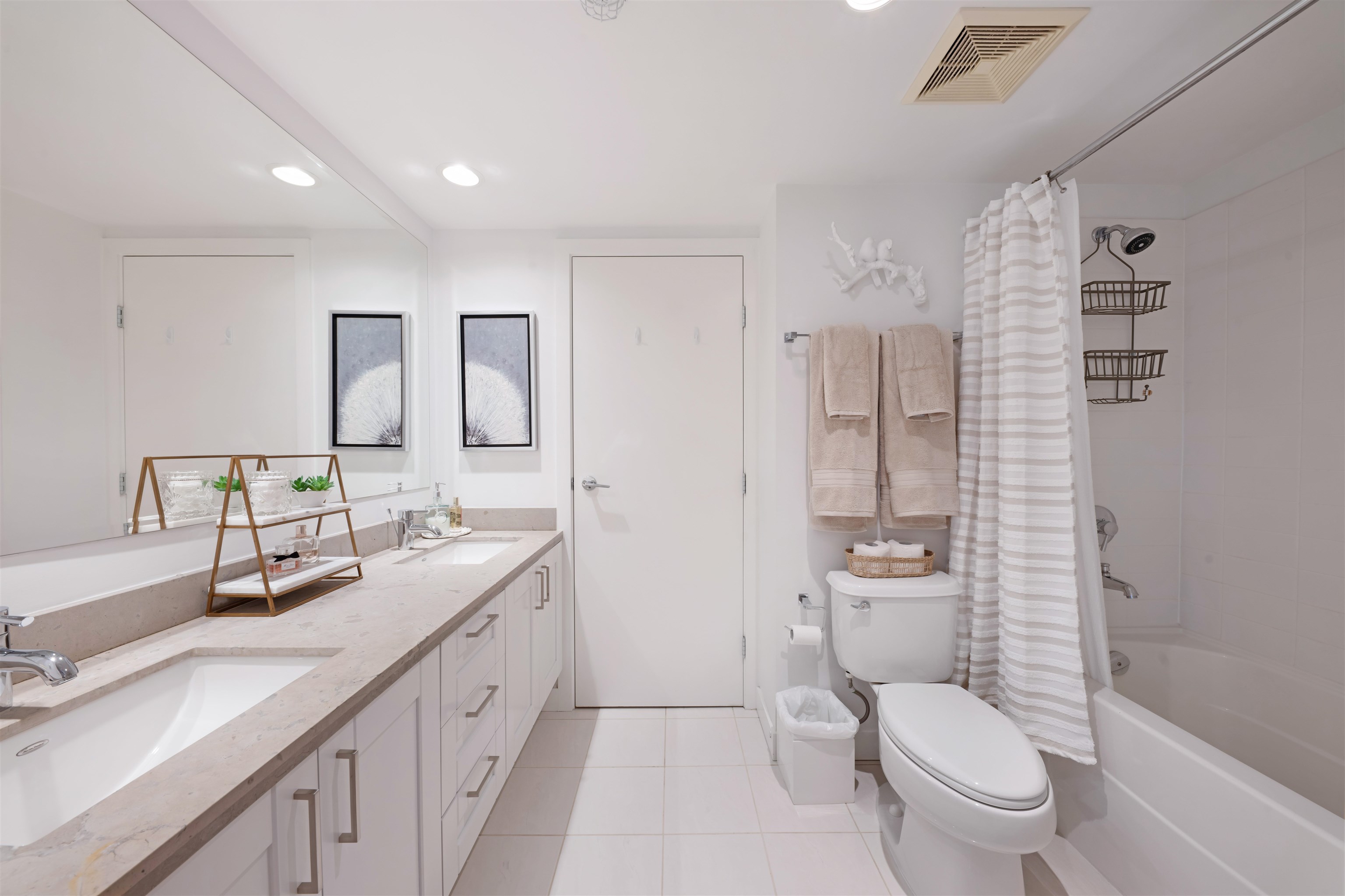 1305 1133 HOMER STREET Unit: 1305