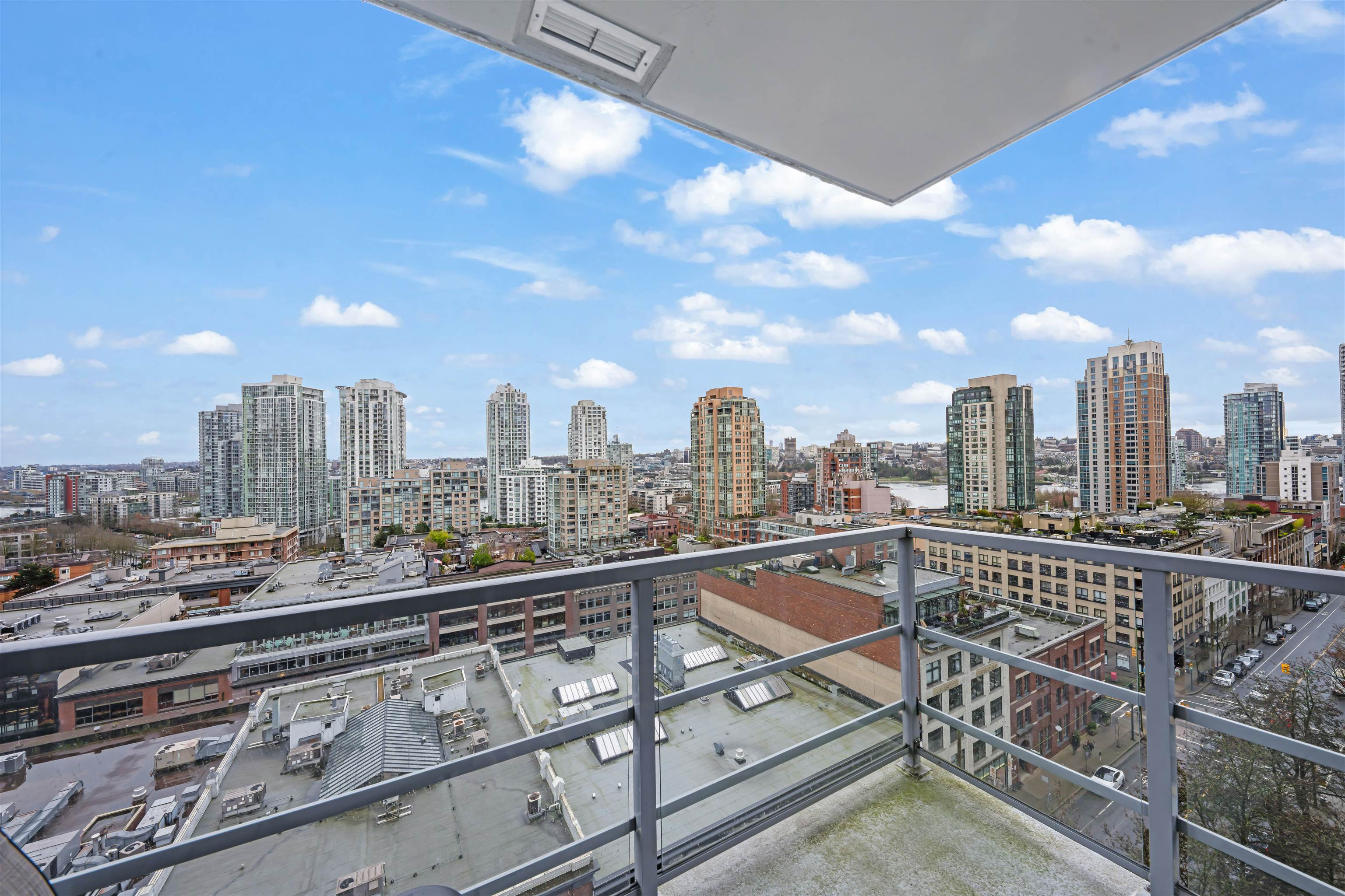 1305 1133 HOMER STREET Unit: 1305