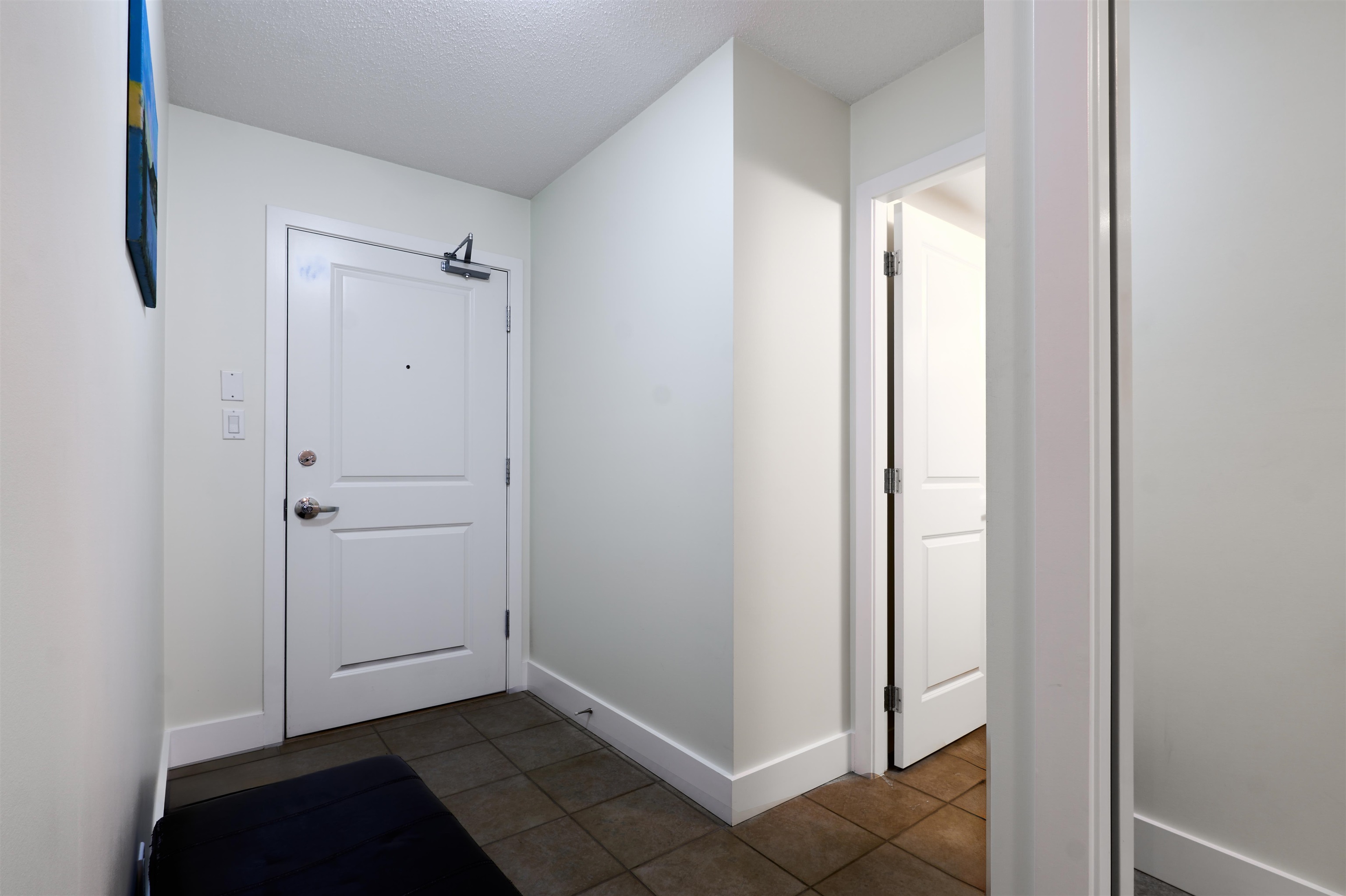 401 2138 MADISON AVENUE Unit: 401