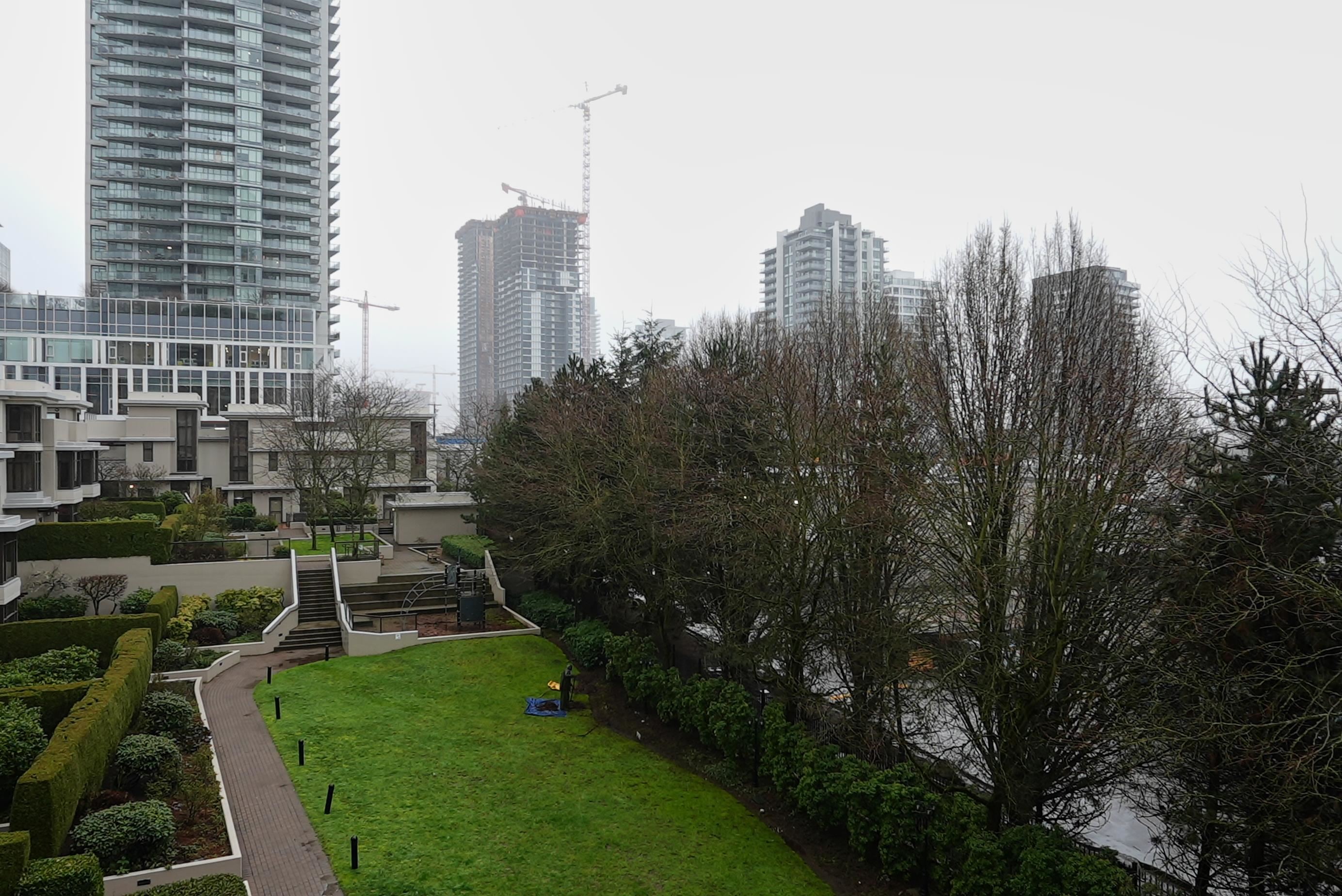 401 2138 MADISON AVENUE Unit: 401