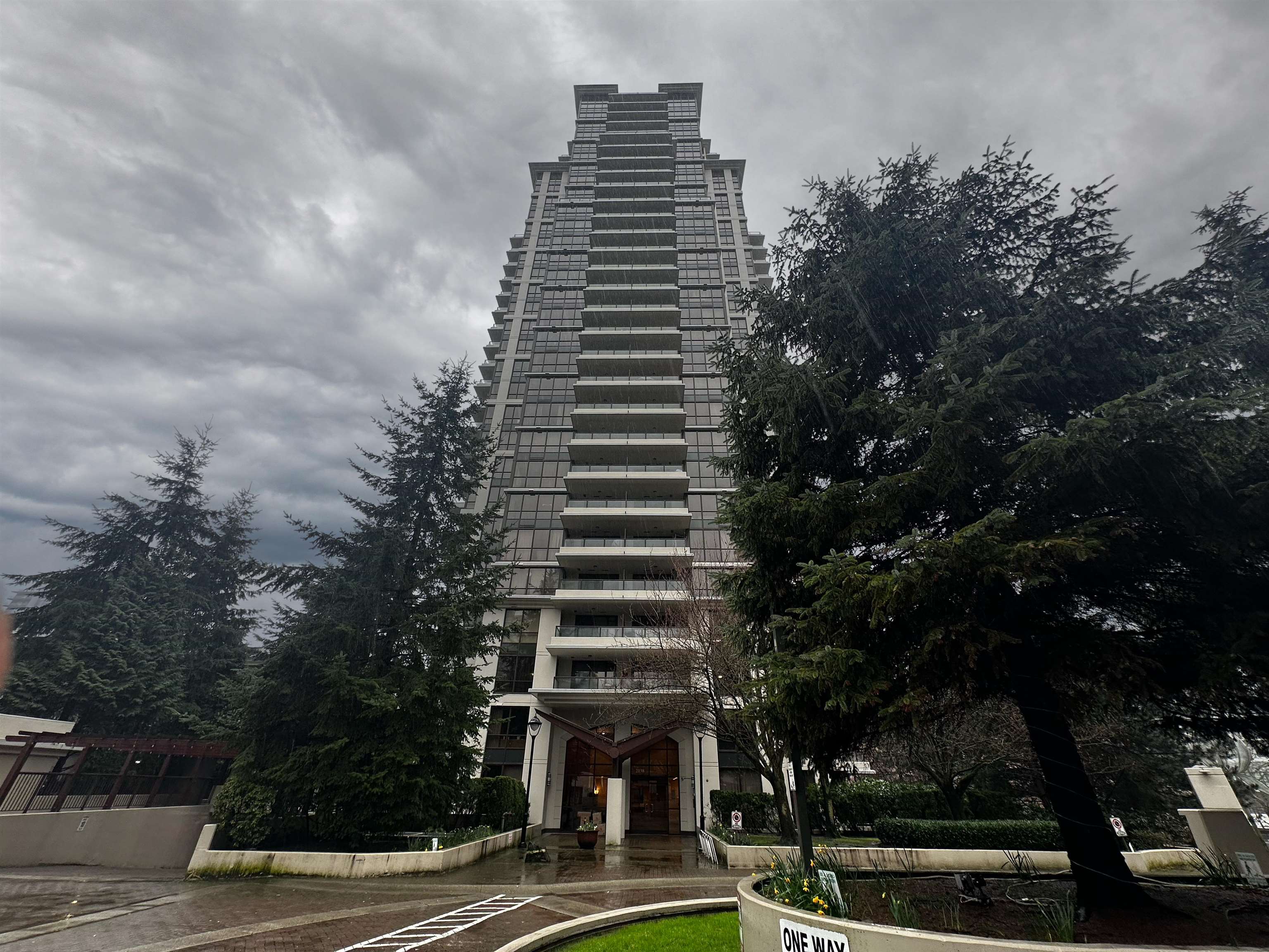 401 2138 MADISON AVENUE Unit: 401