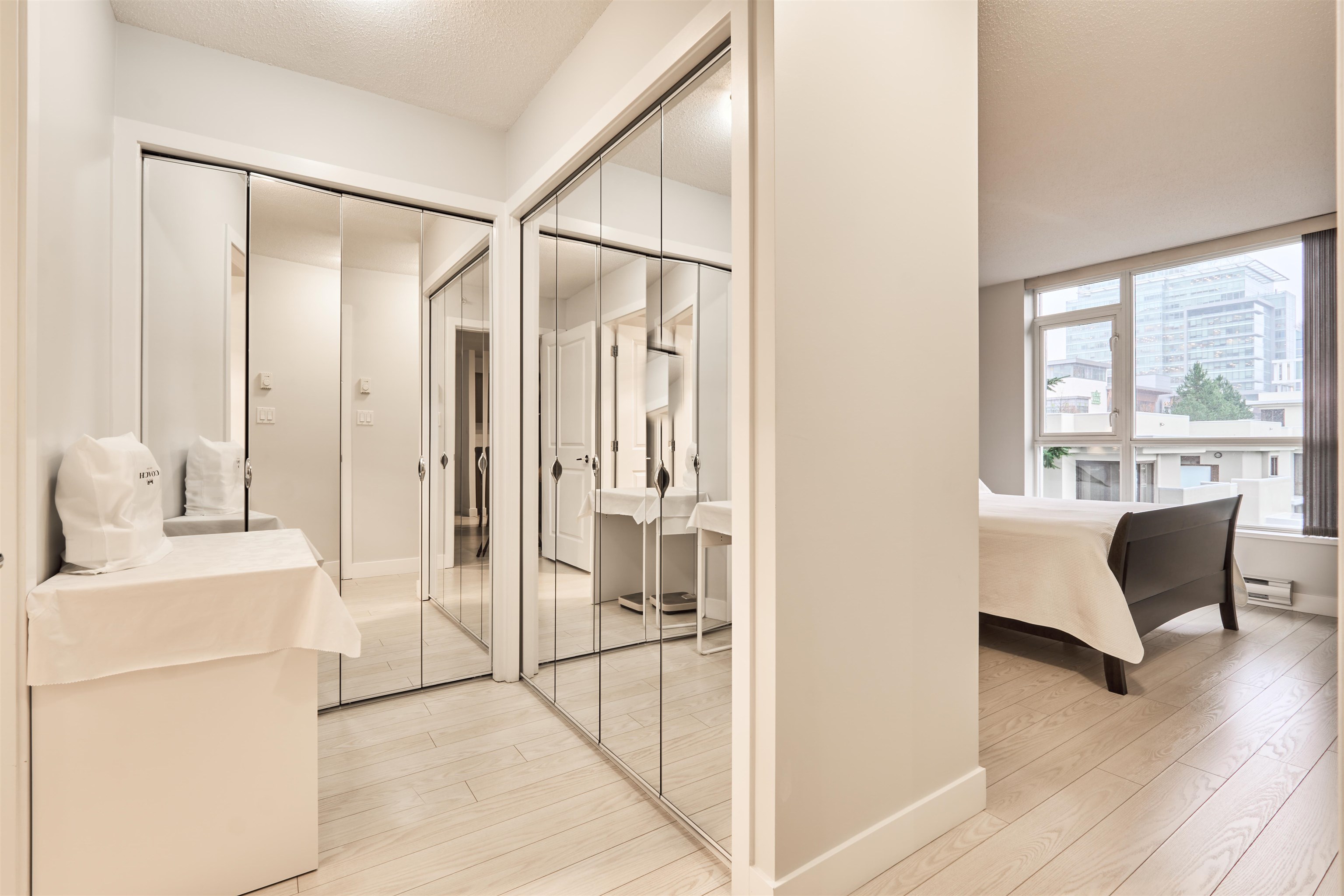 401 2138 MADISON AVENUE Unit: 401