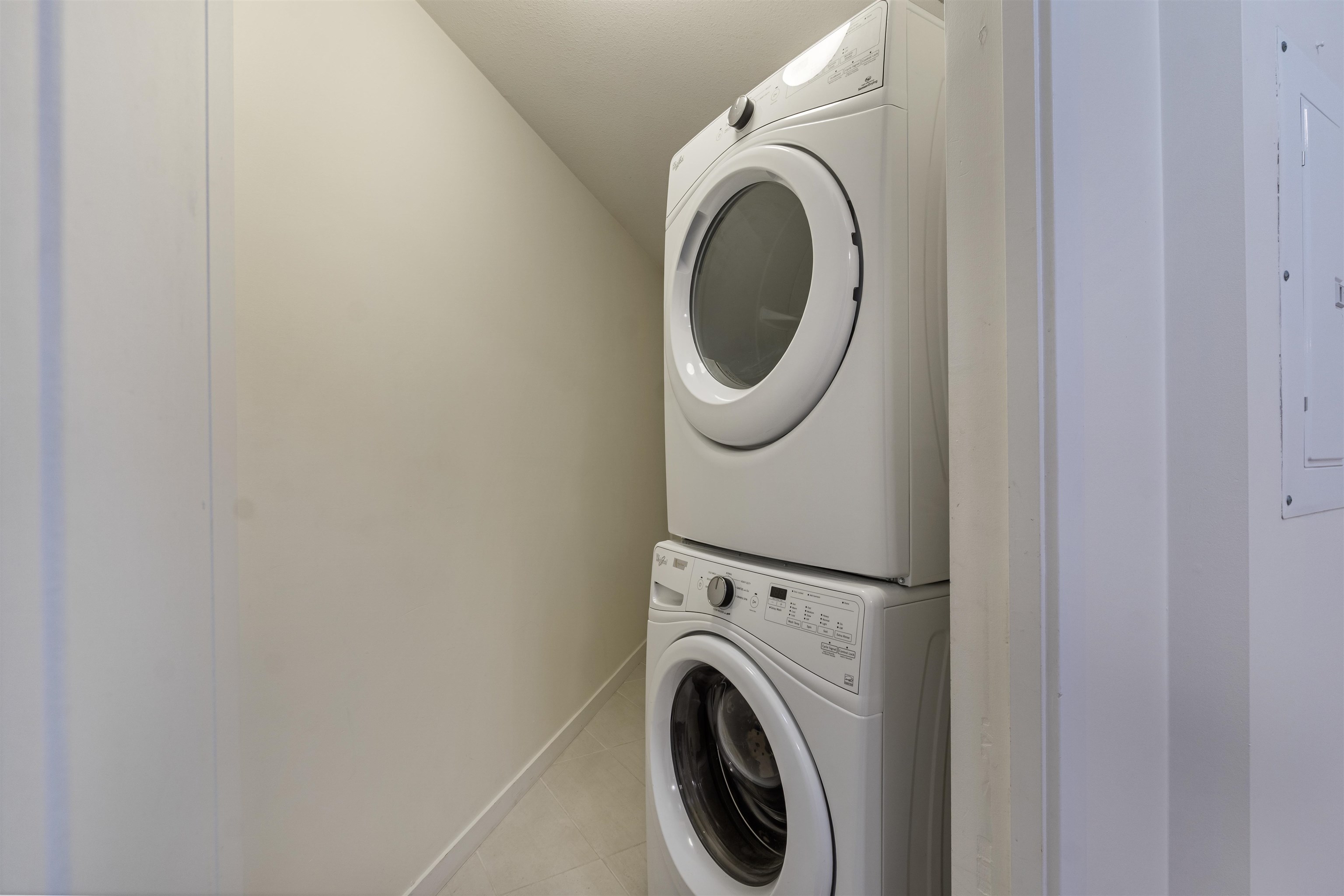 317 2855 156 STREET Unit: 317