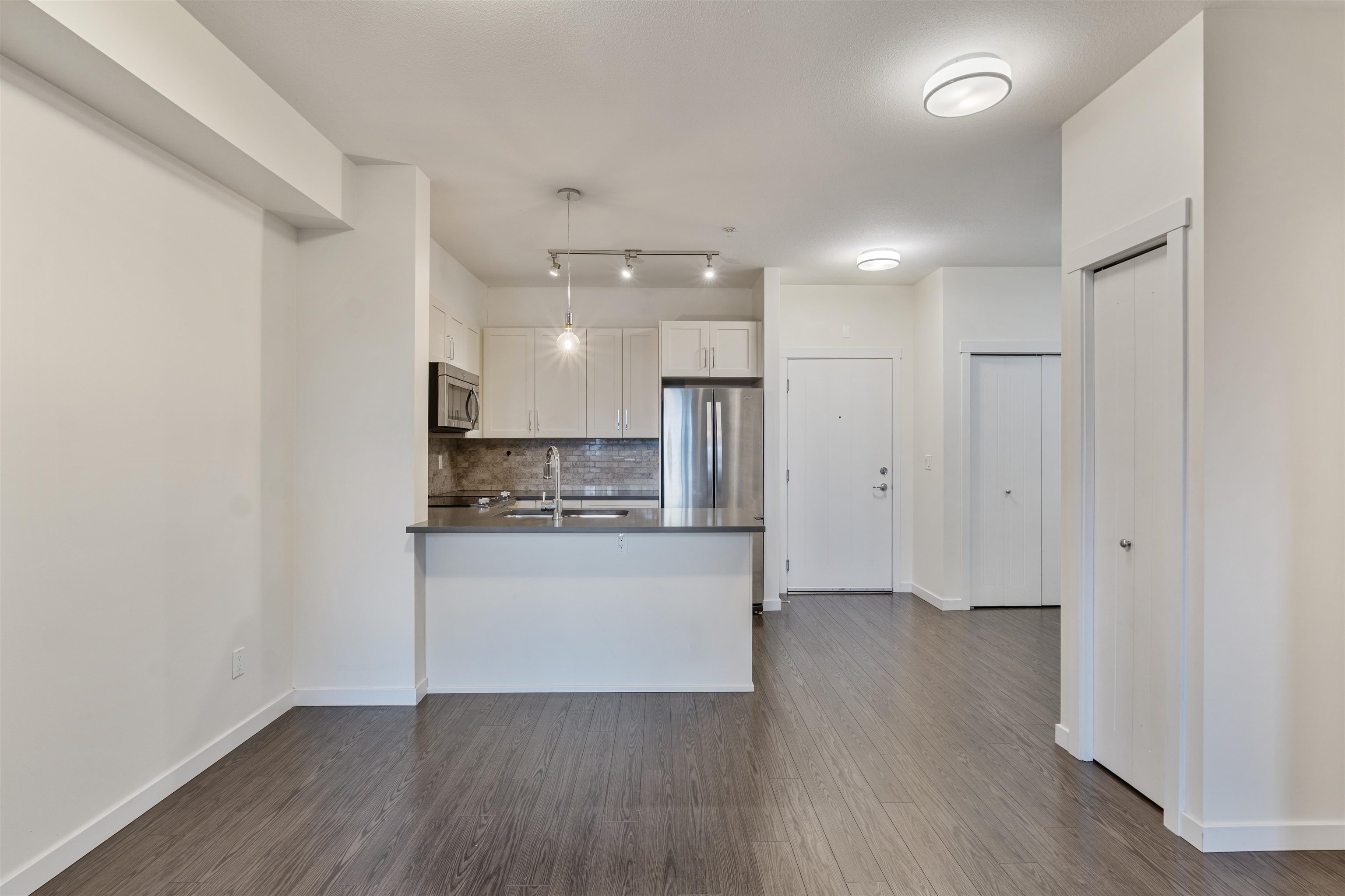 317 2855 156 STREET Unit: 317