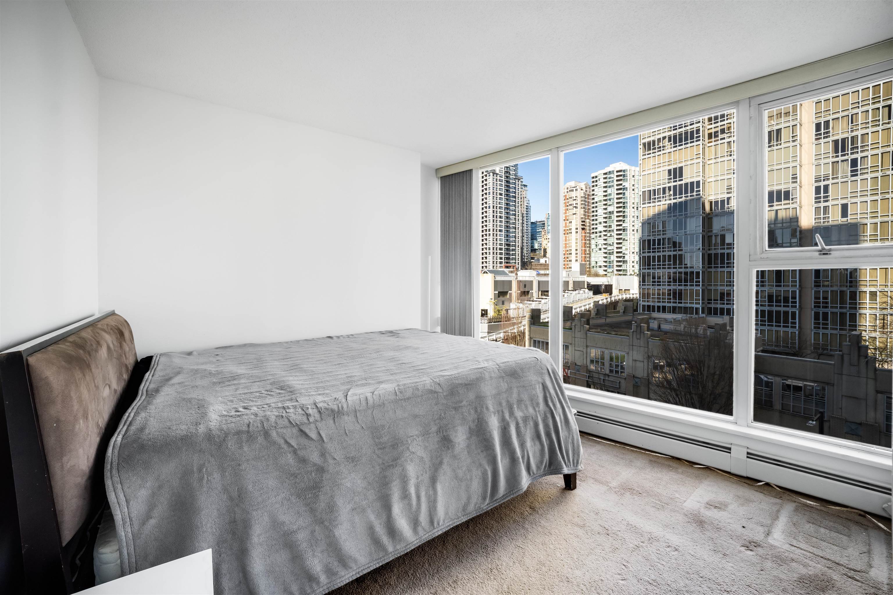702 1008 CAMBIE STREET Unit: 702