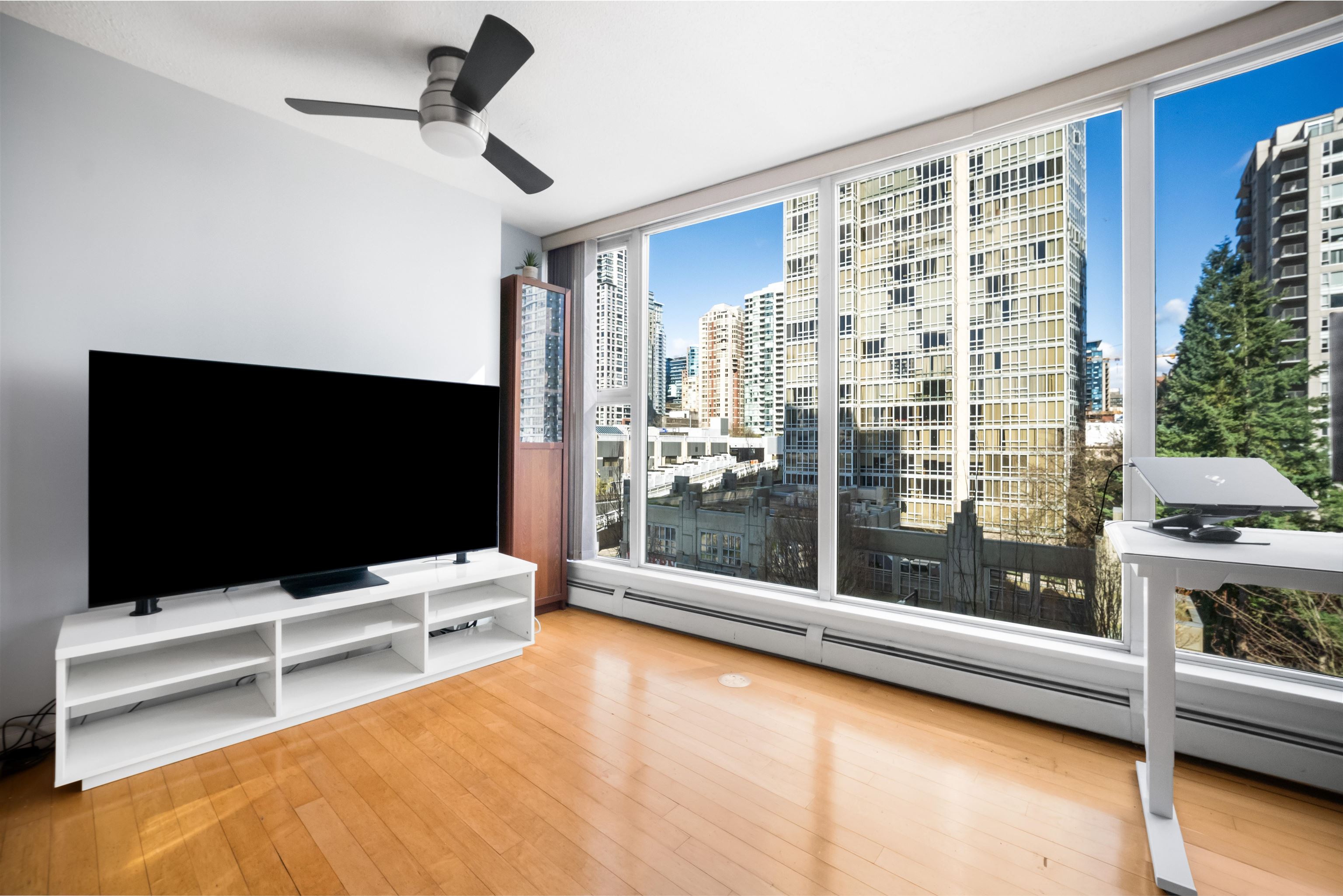 702 1008 CAMBIE STREET Unit: 702