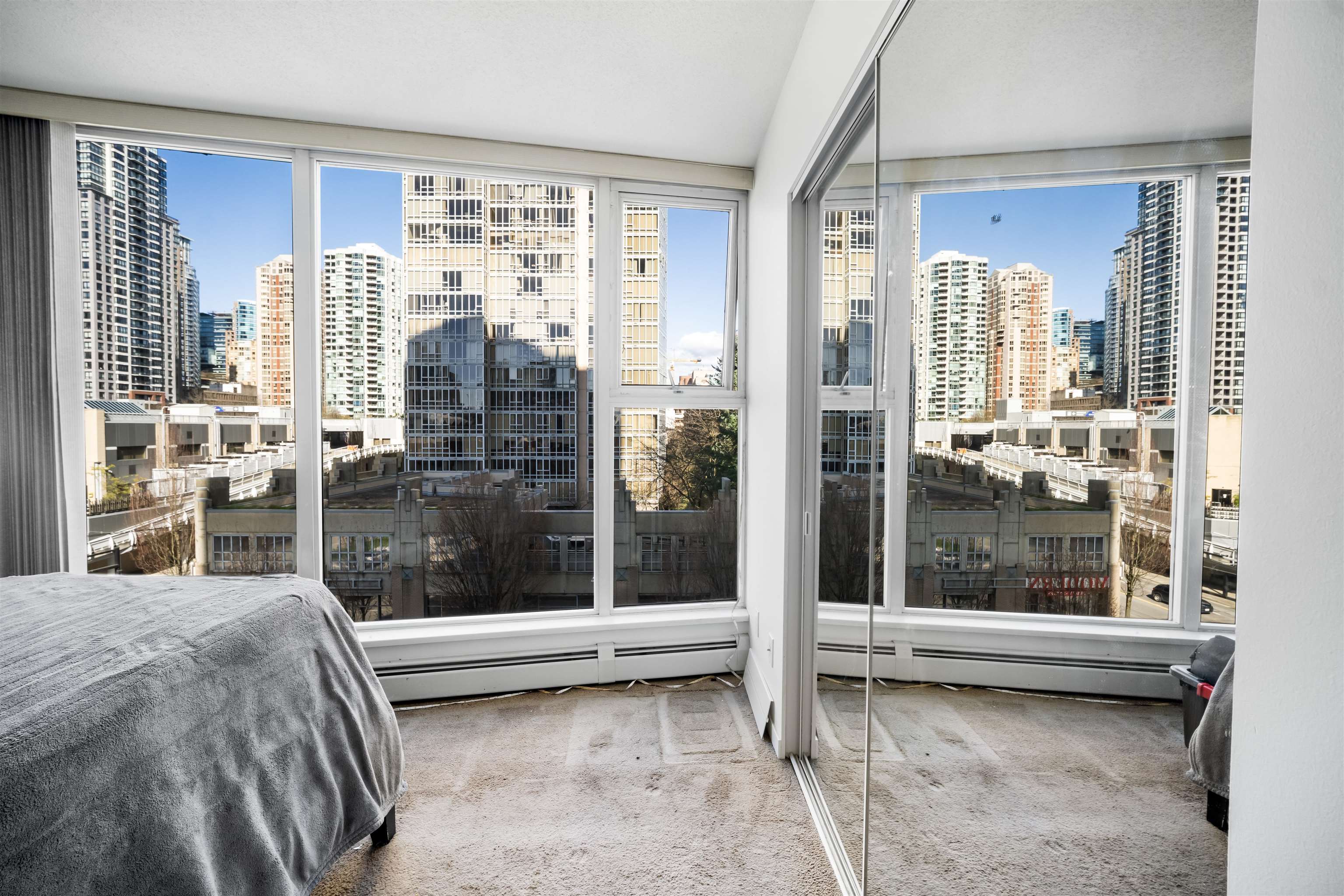 702 1008 CAMBIE STREET Unit: 702