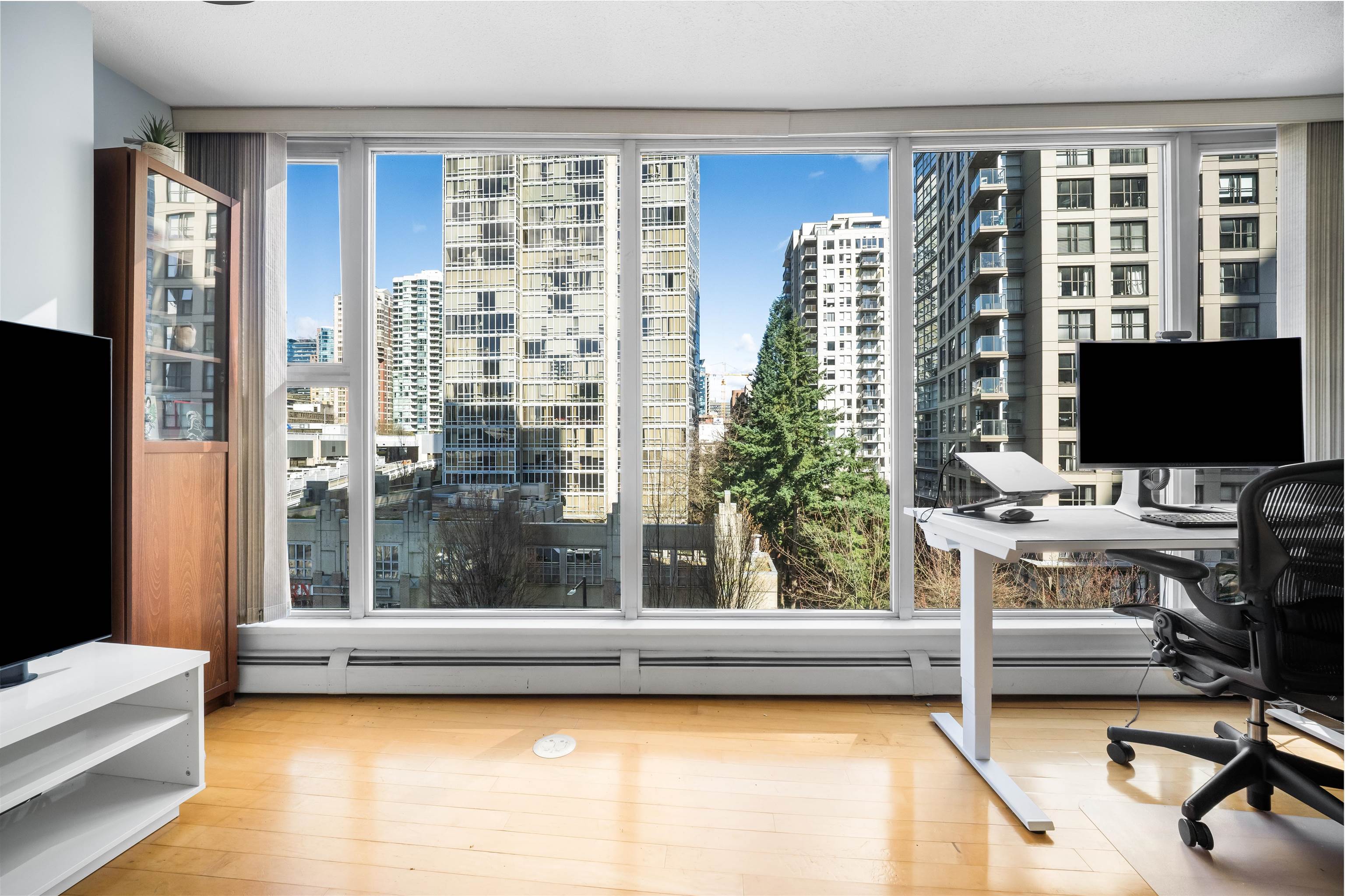 702 1008 CAMBIE STREET Unit: 702