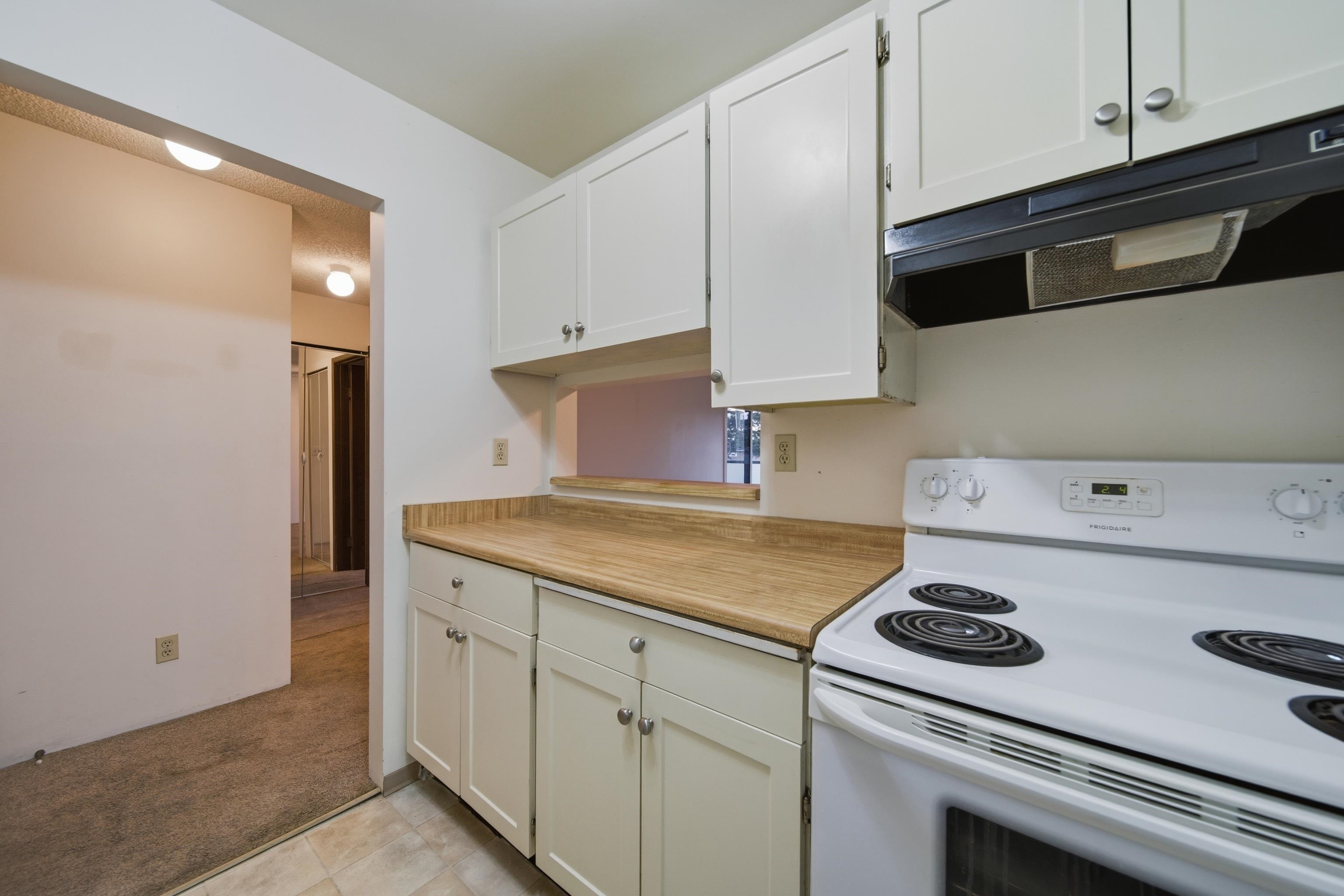 207 3663 W 16 AVENUE Unit: 207