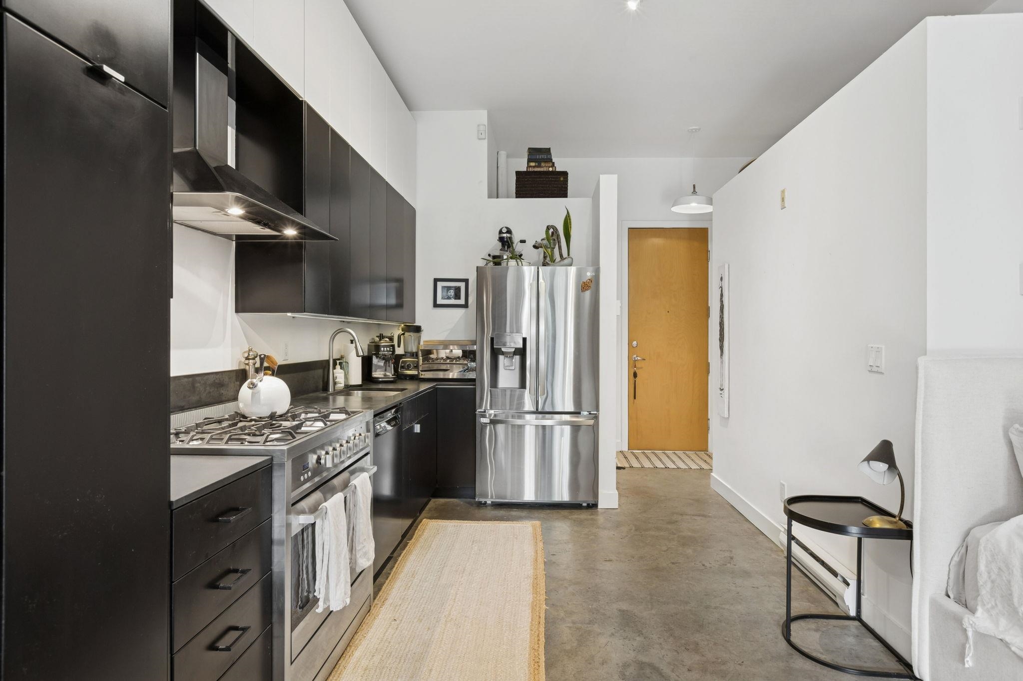 10 2156 W 12TH AVENUE Unit: 10