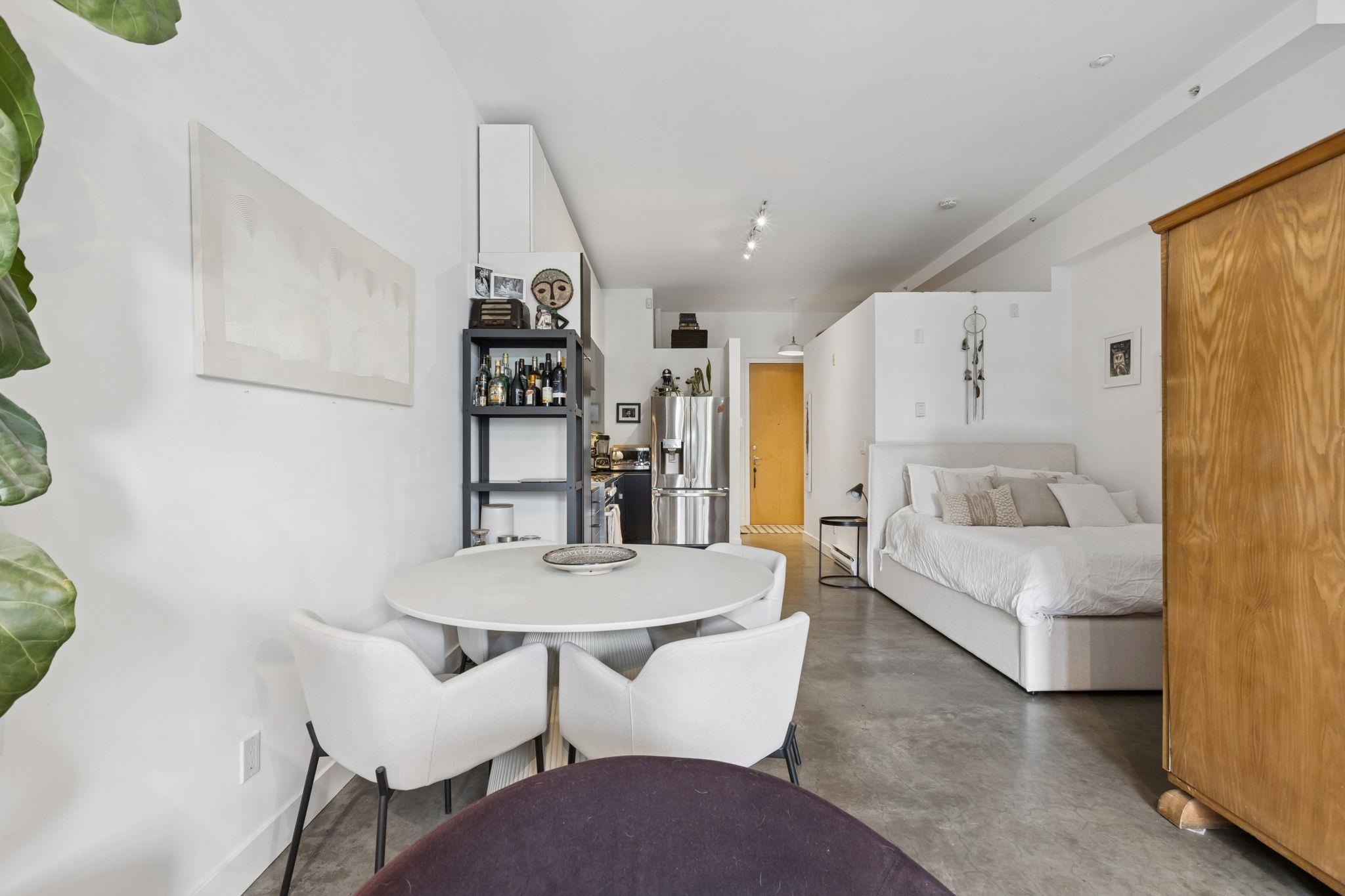 10 2156 W 12TH AVENUE Unit: 10