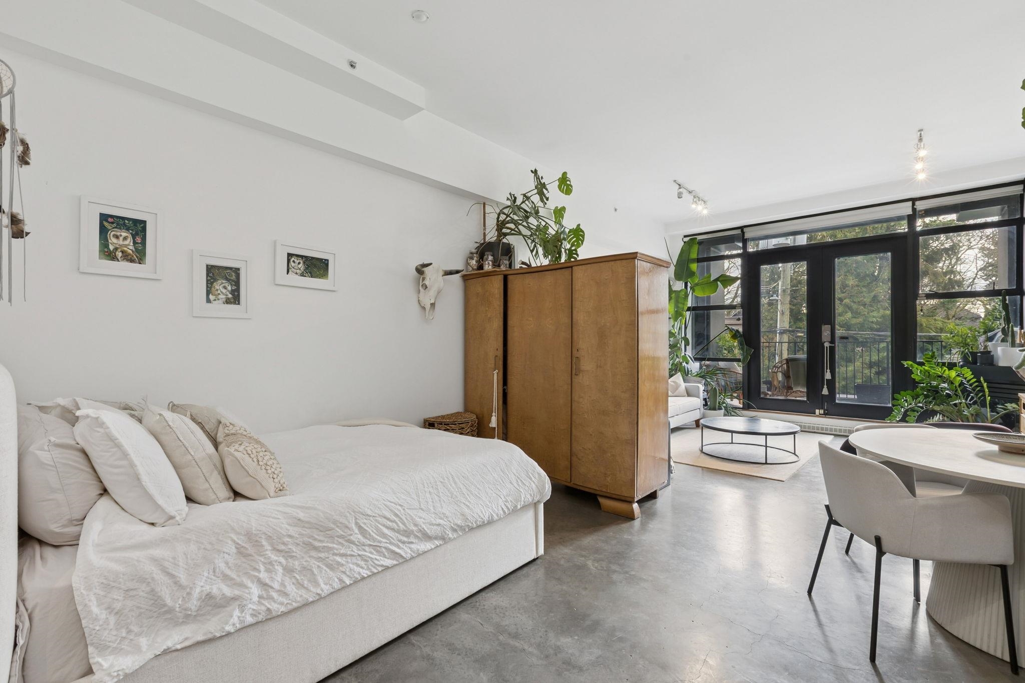 10 2156 W 12TH AVENUE Unit: 10