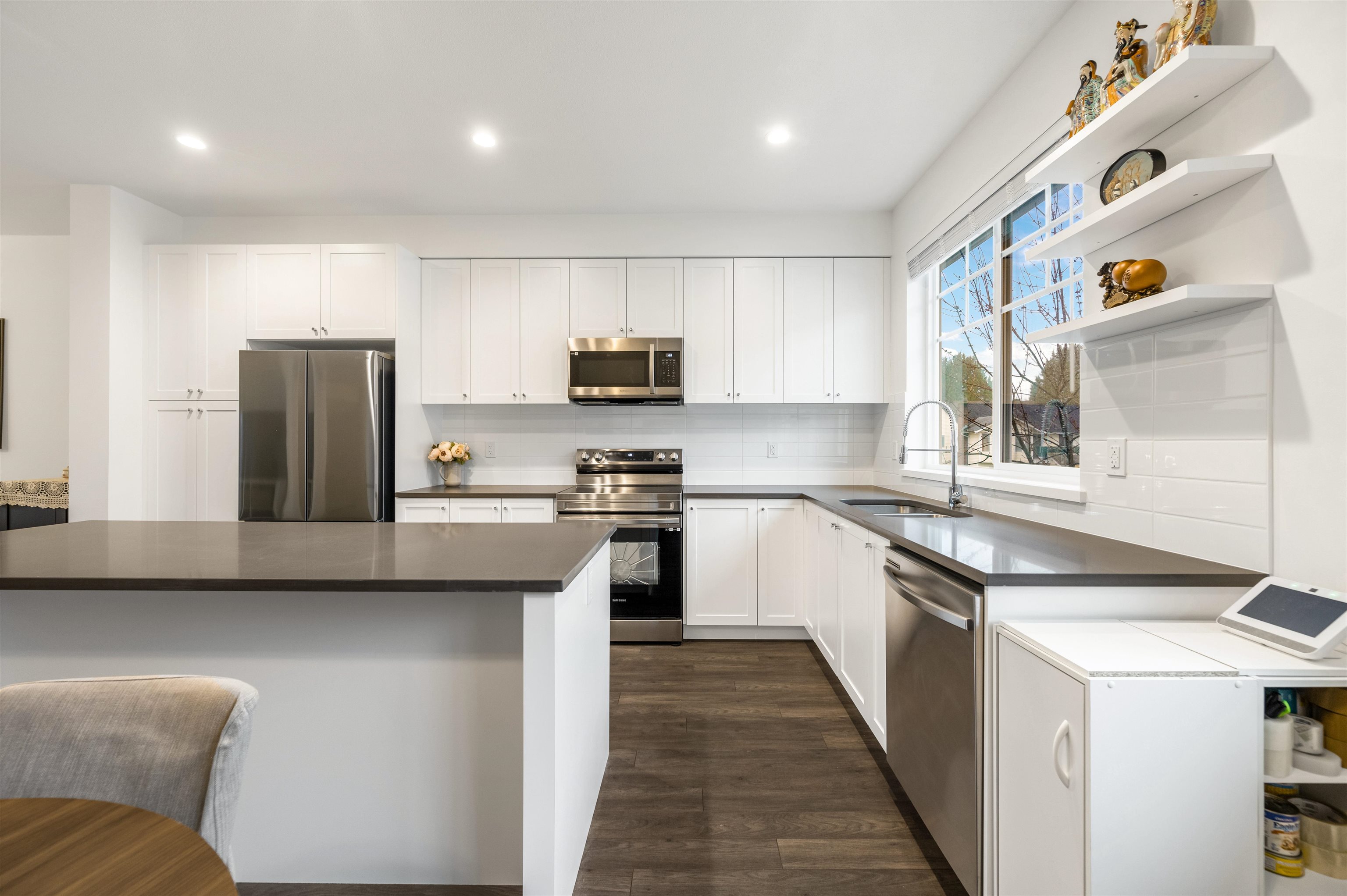 60 15487 99A AVENUE Unit: 60