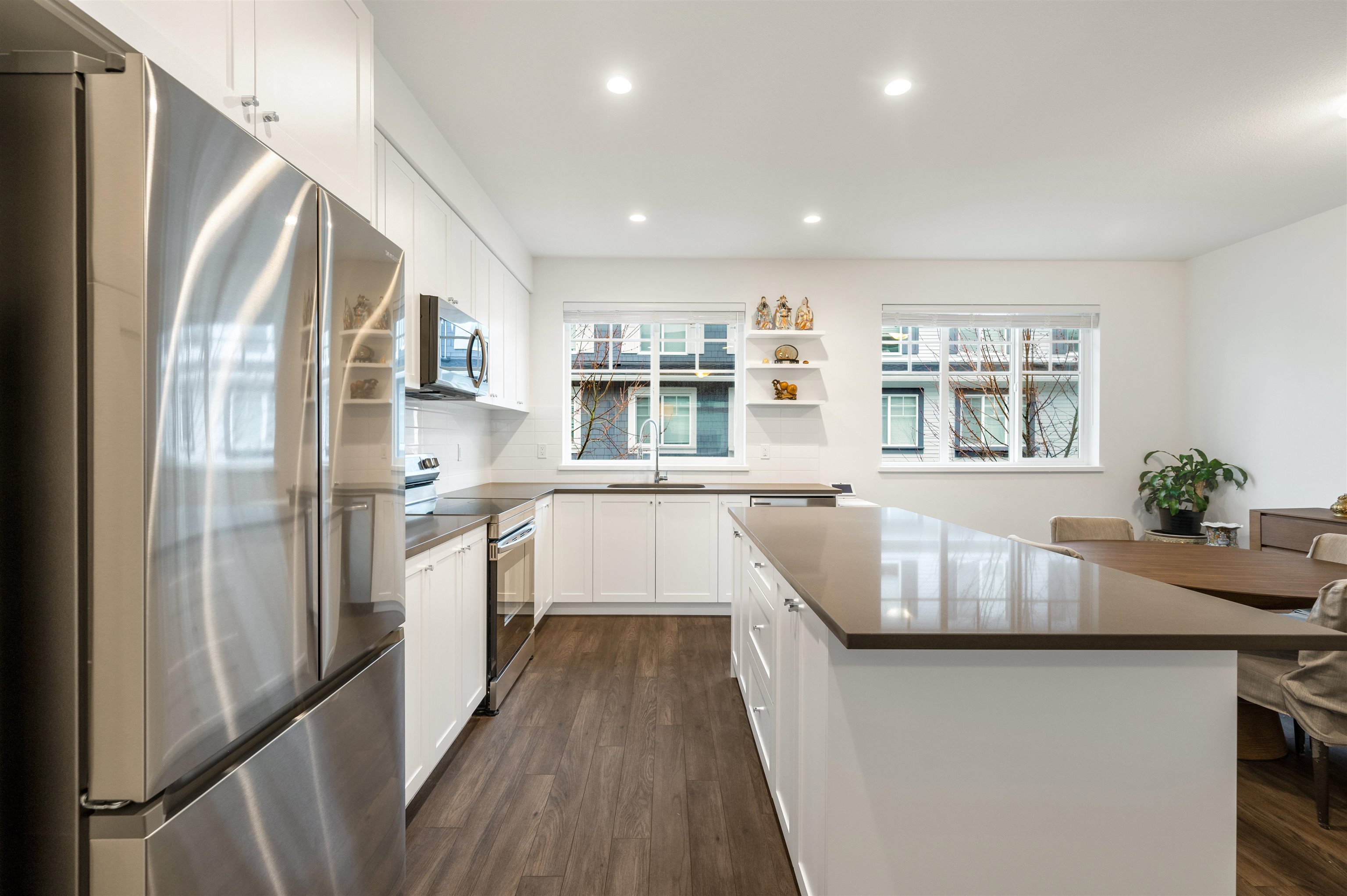 60 15487 99A AVENUE Unit: 60