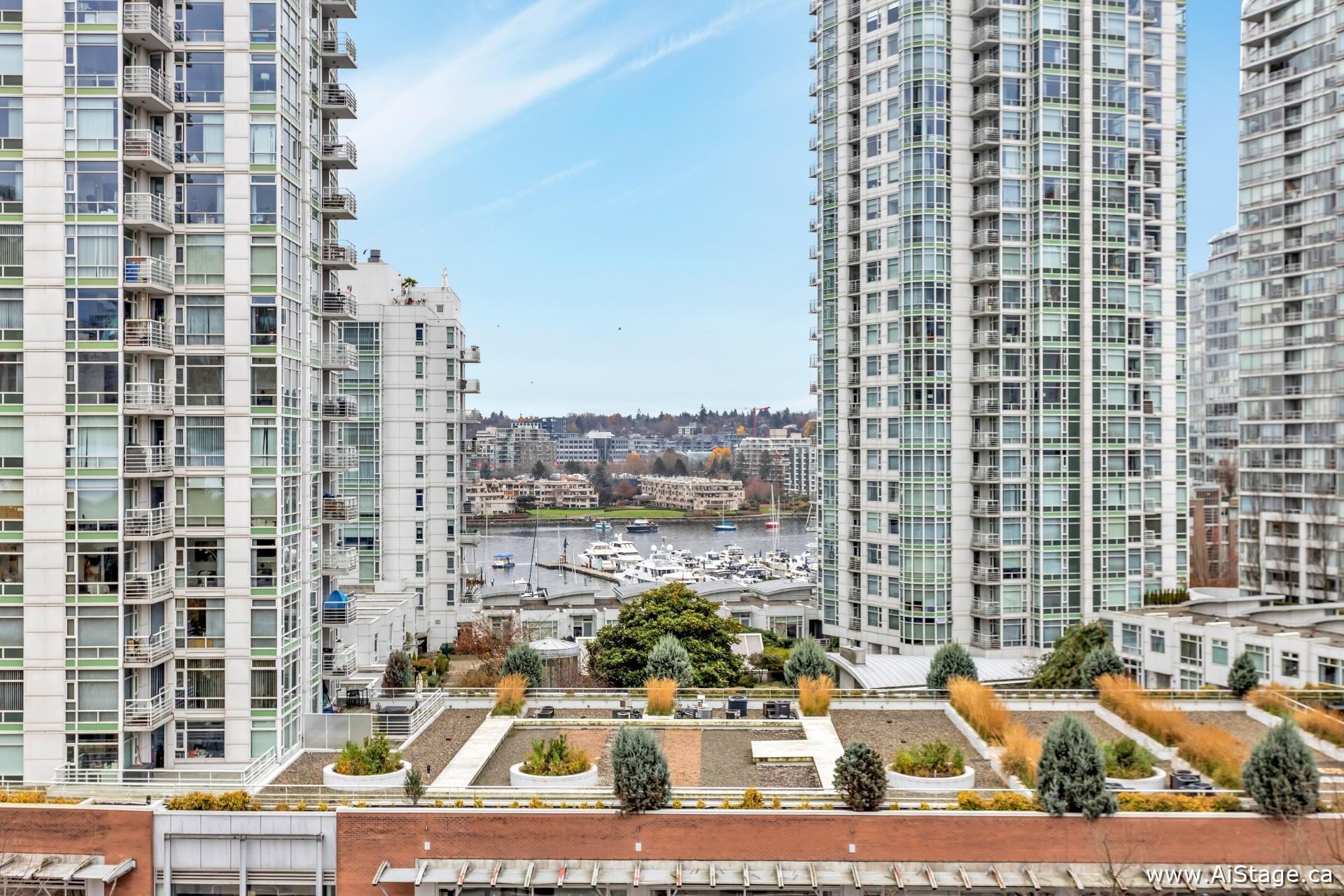 905 238 ALVIN NAROD MEWS Unit: 905