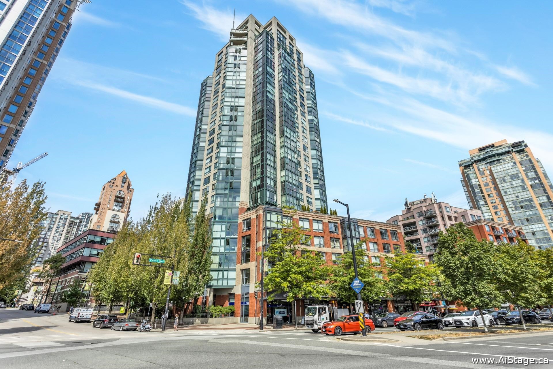 905 238 ALVIN NAROD MEWS Unit: 905