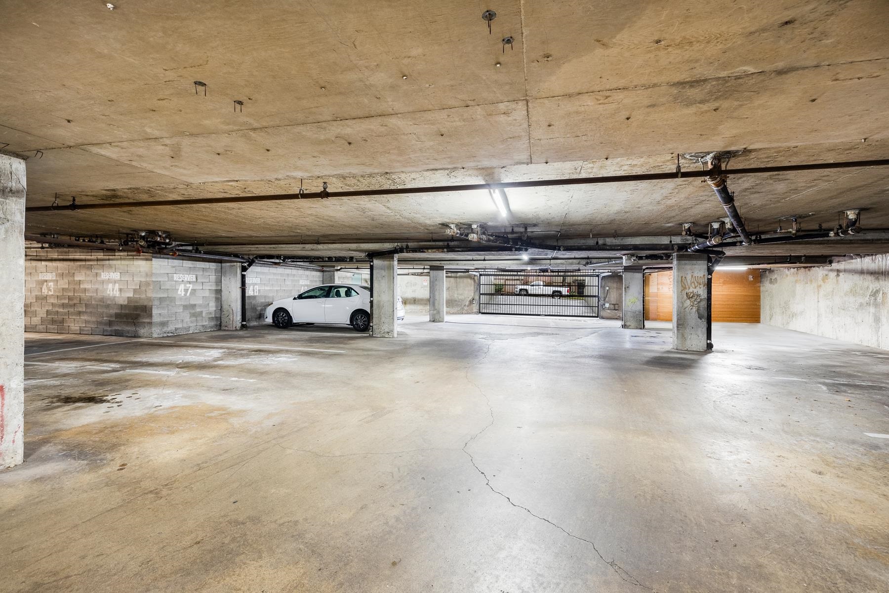 201 830 E 7TH AVENUE Unit: 201