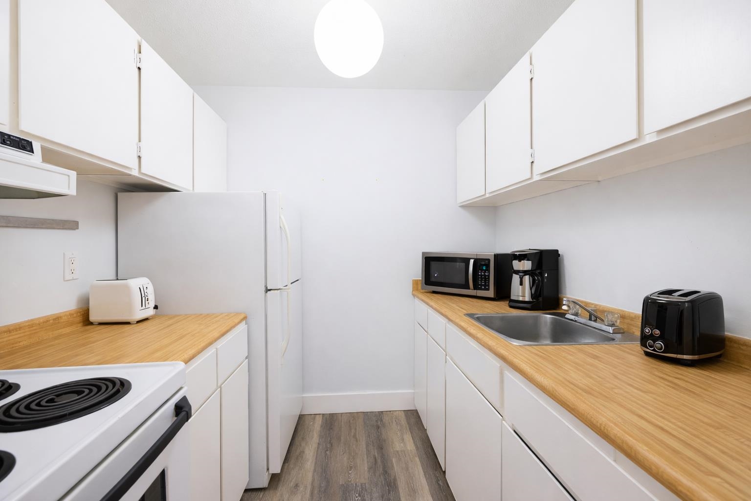 201 830 E 7TH AVENUE Unit: 201