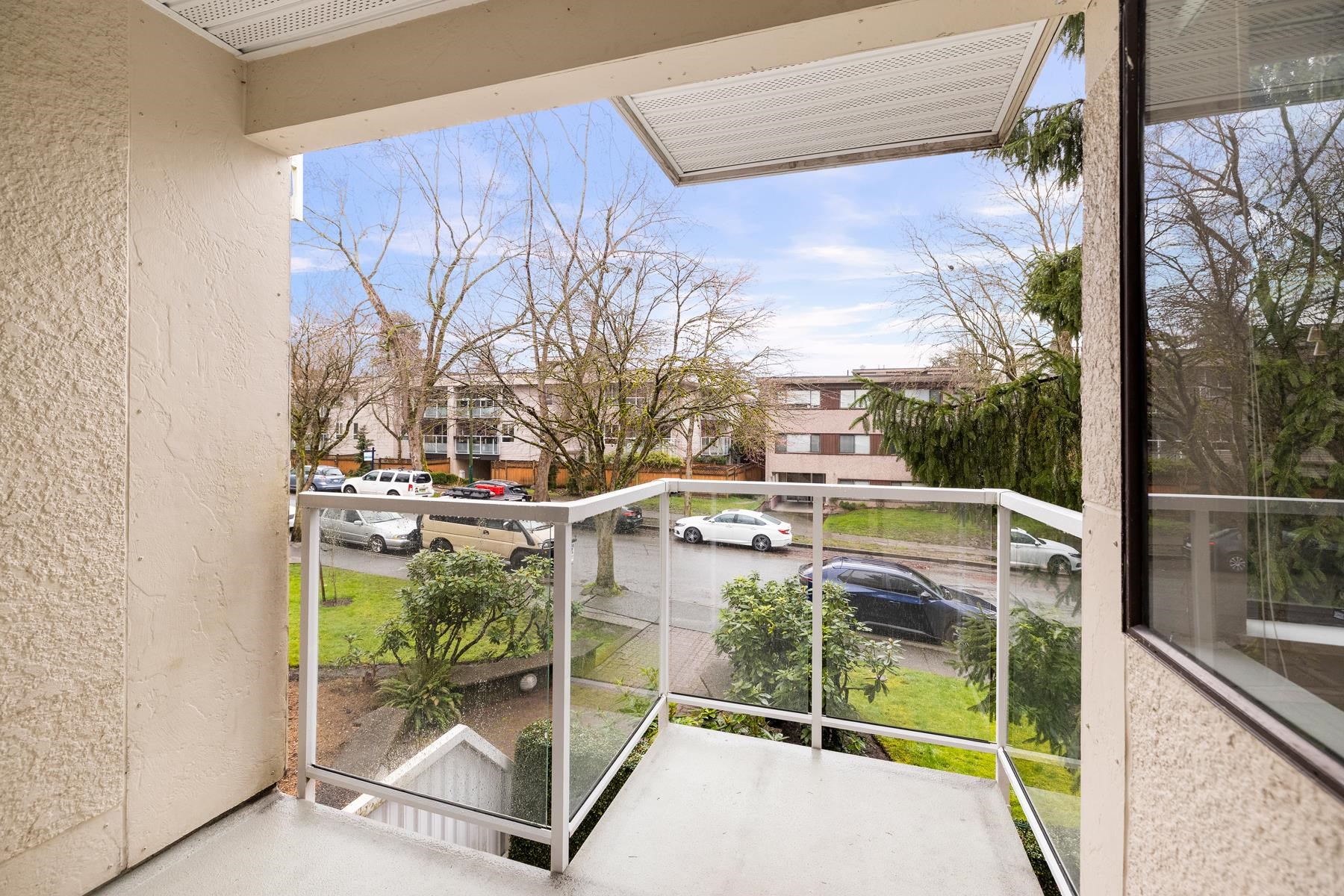 201 830 E 7TH AVENUE Unit: 201