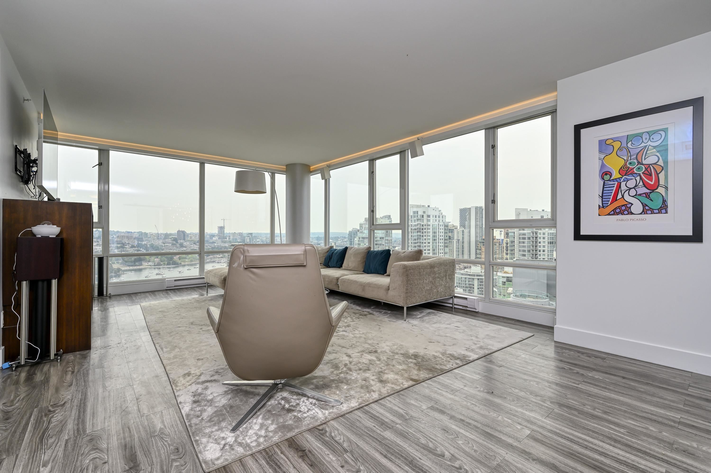 3307 1033 MARINASIDE CRESCENT Unit: 3307