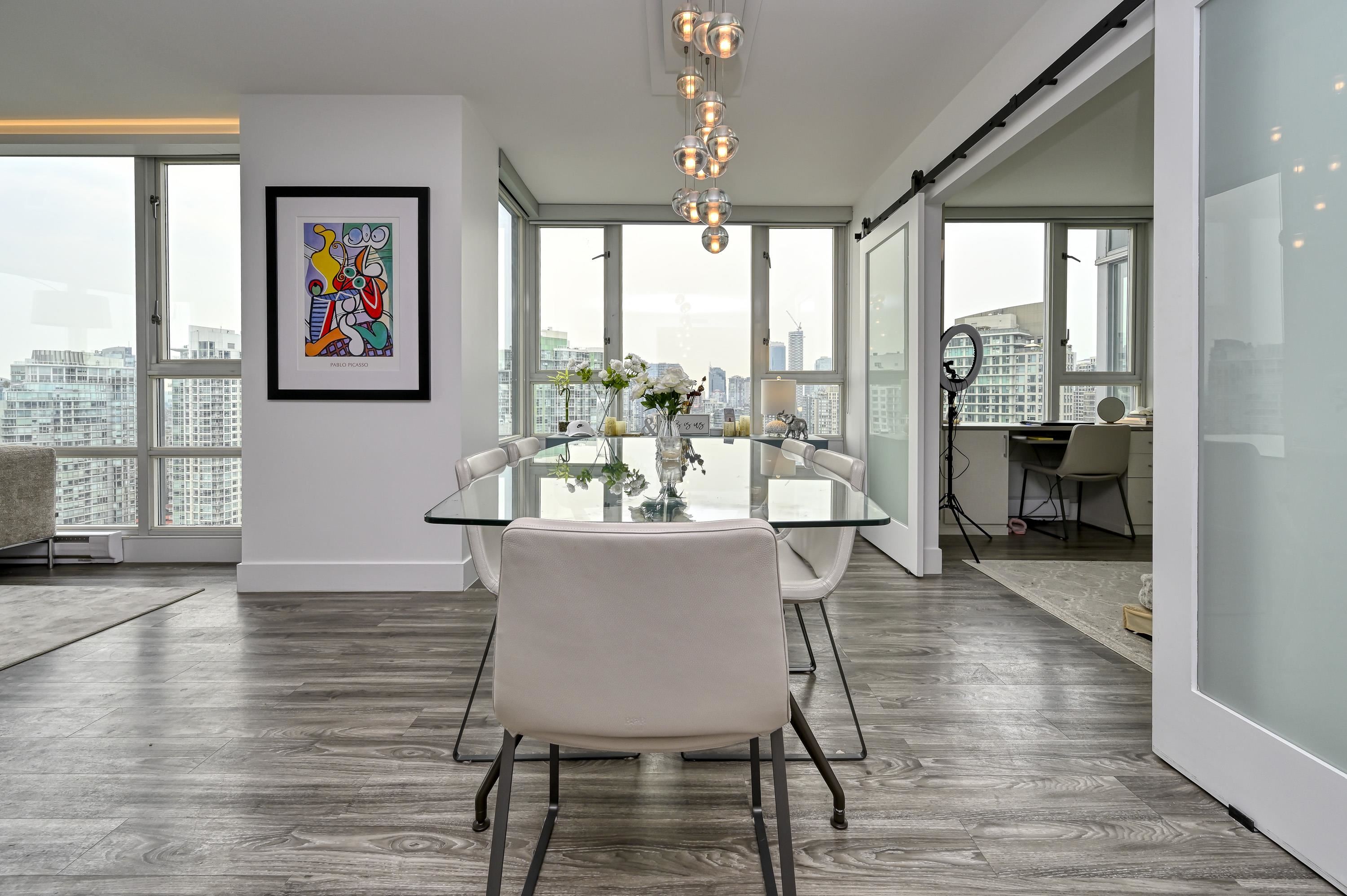 3307 1033 MARINASIDE CRESCENT Unit: 3307