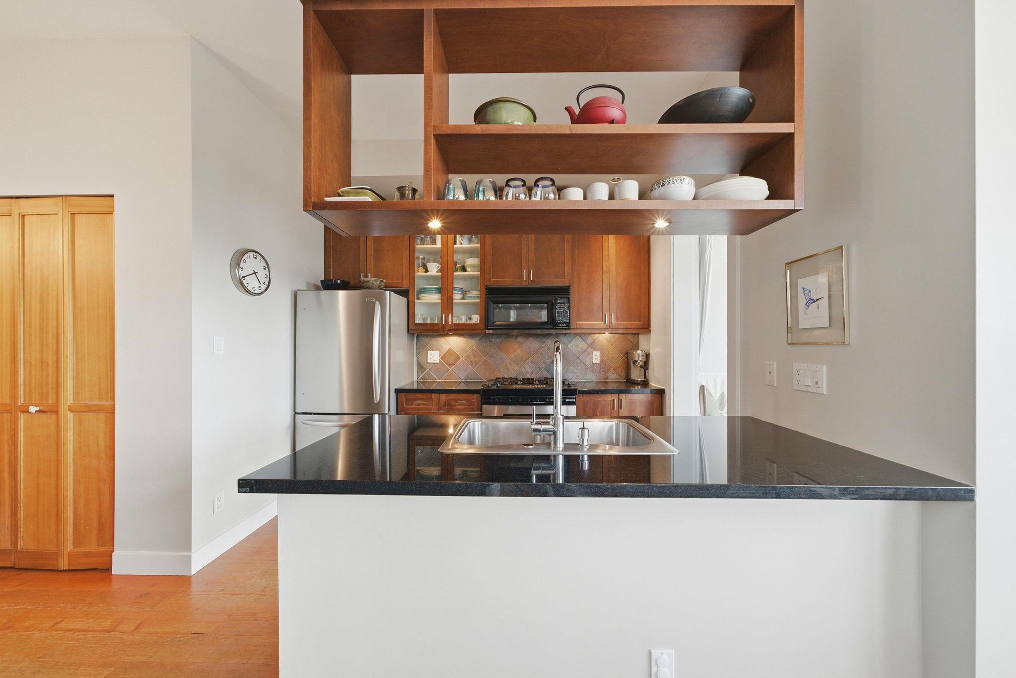 210 2515 ONTARIO STREET Unit: 210