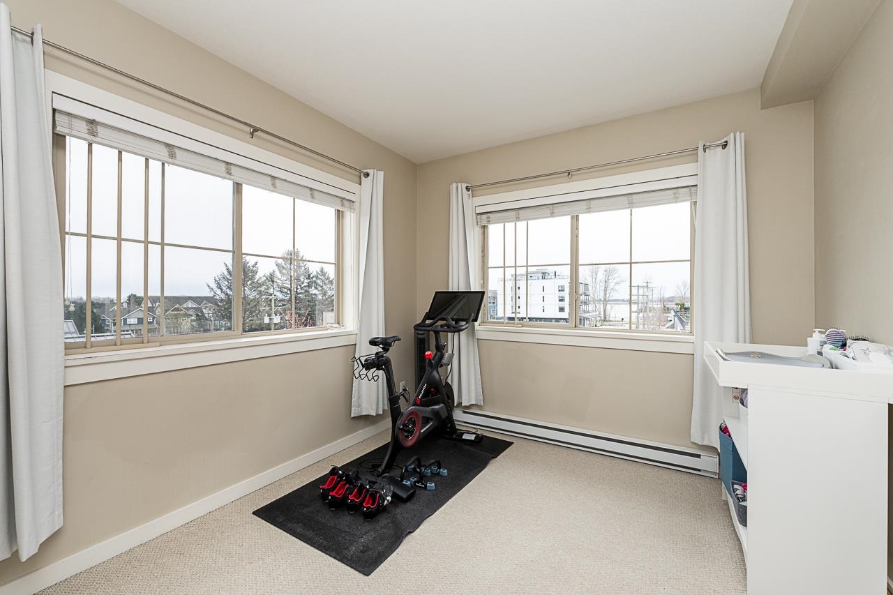220 6111 LONDON ROAD Unit: 220